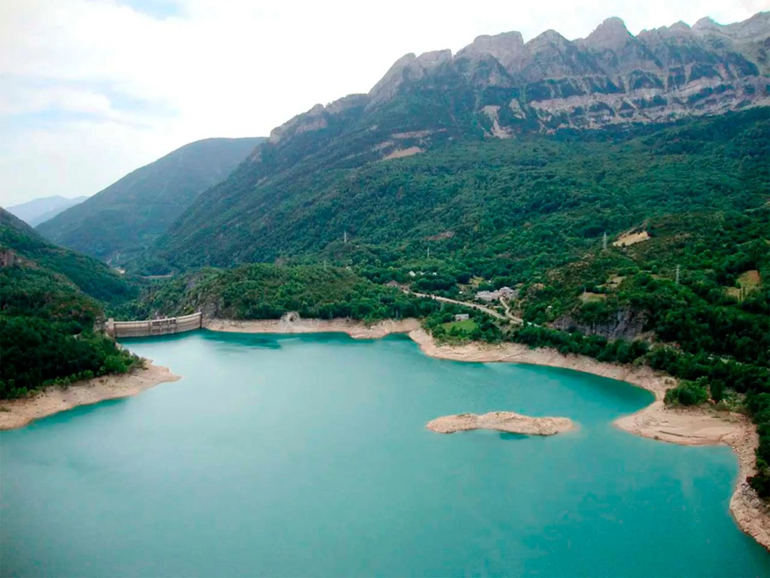 Nearby landmark in Complejo Bubal Formigal 3000