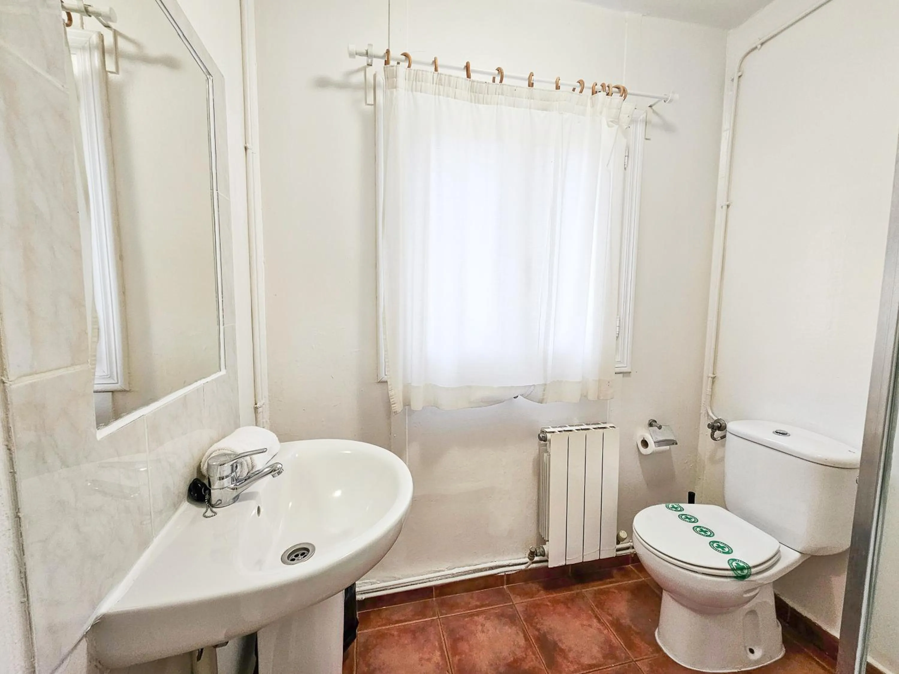 Toilet in Complejo Bubal Formigal 3000