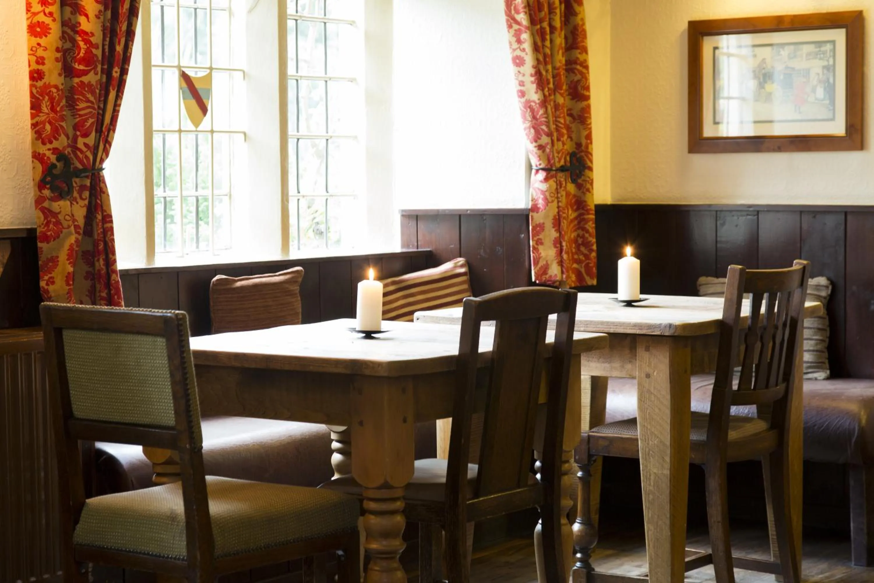 Restaurant/places to eat in The Colesbourne Inn
