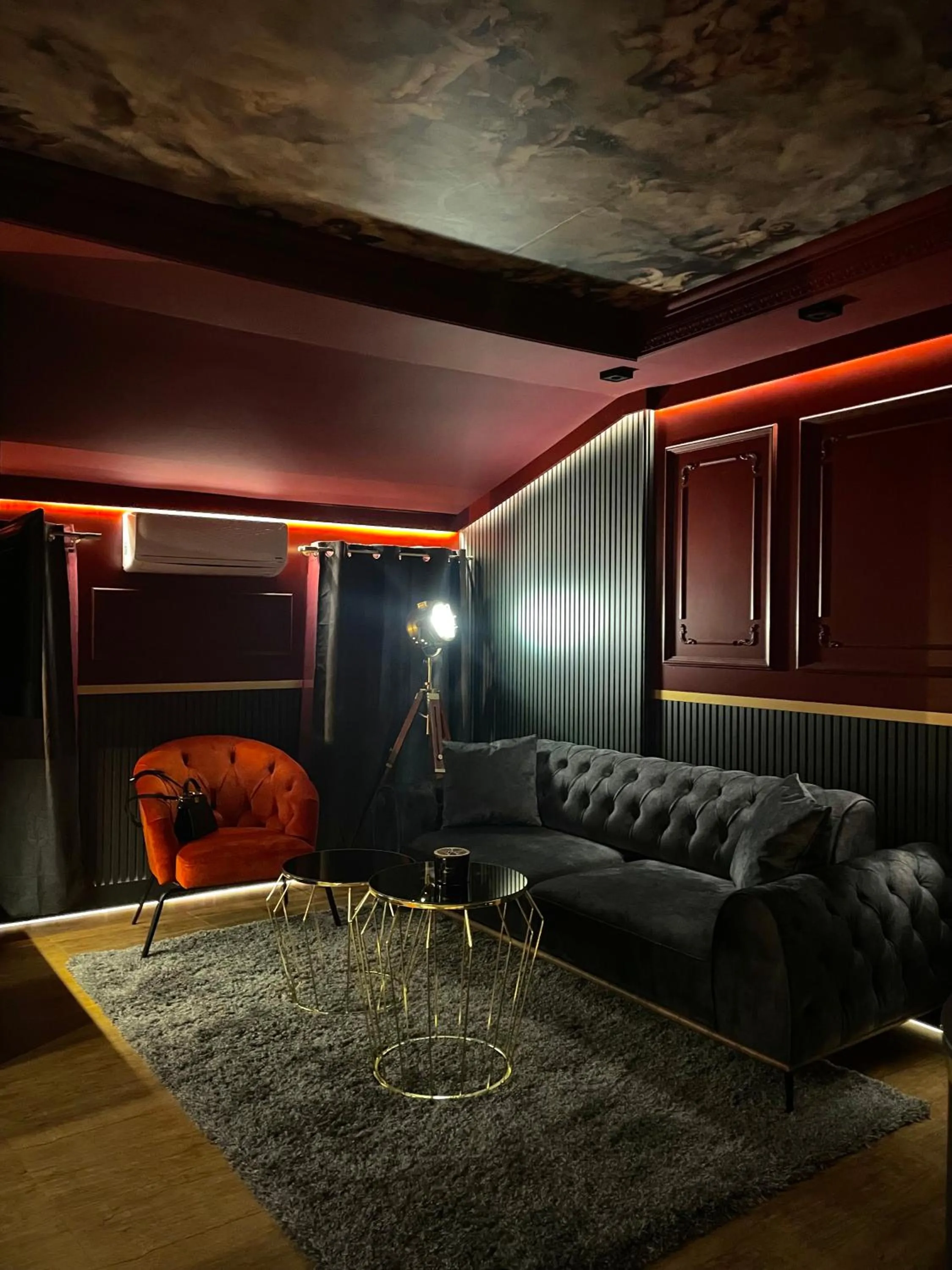 Seating area in Hotel Allur