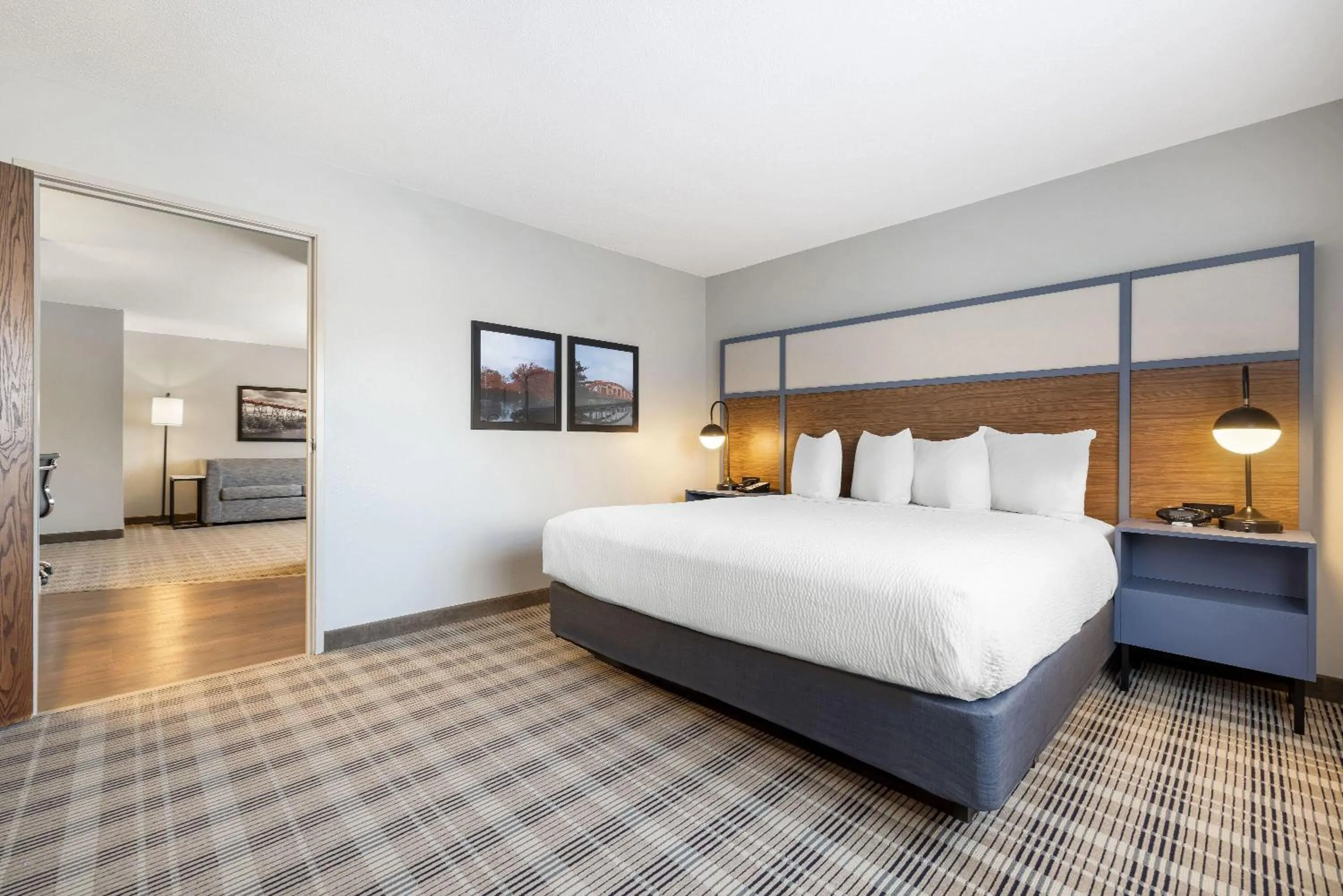 Photo of the whole room, Bed in AmericInn by Wyndham Valley City Conference Center