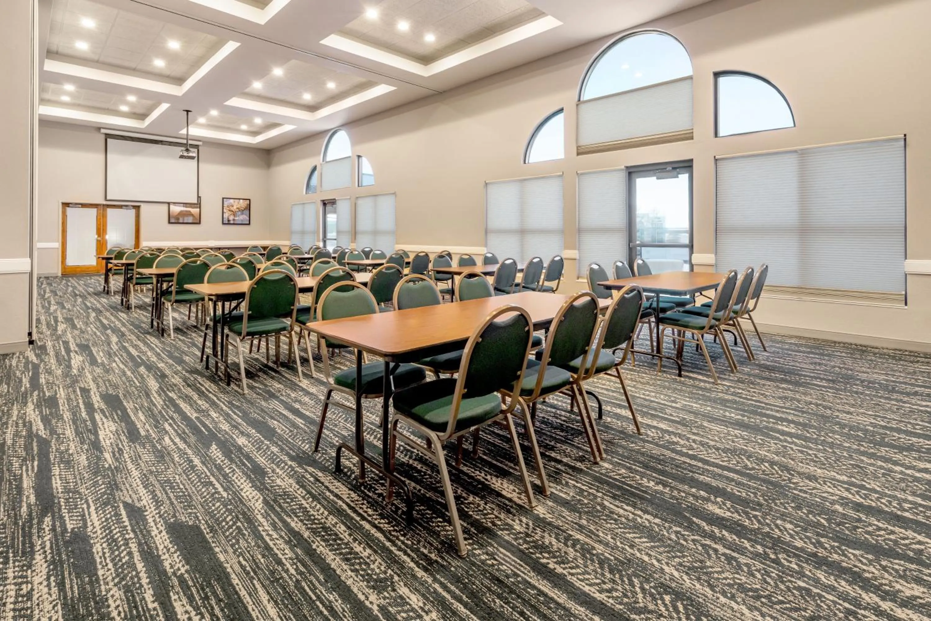 Banquet/Function facilities in AmericInn by Wyndham Valley City Conference Center