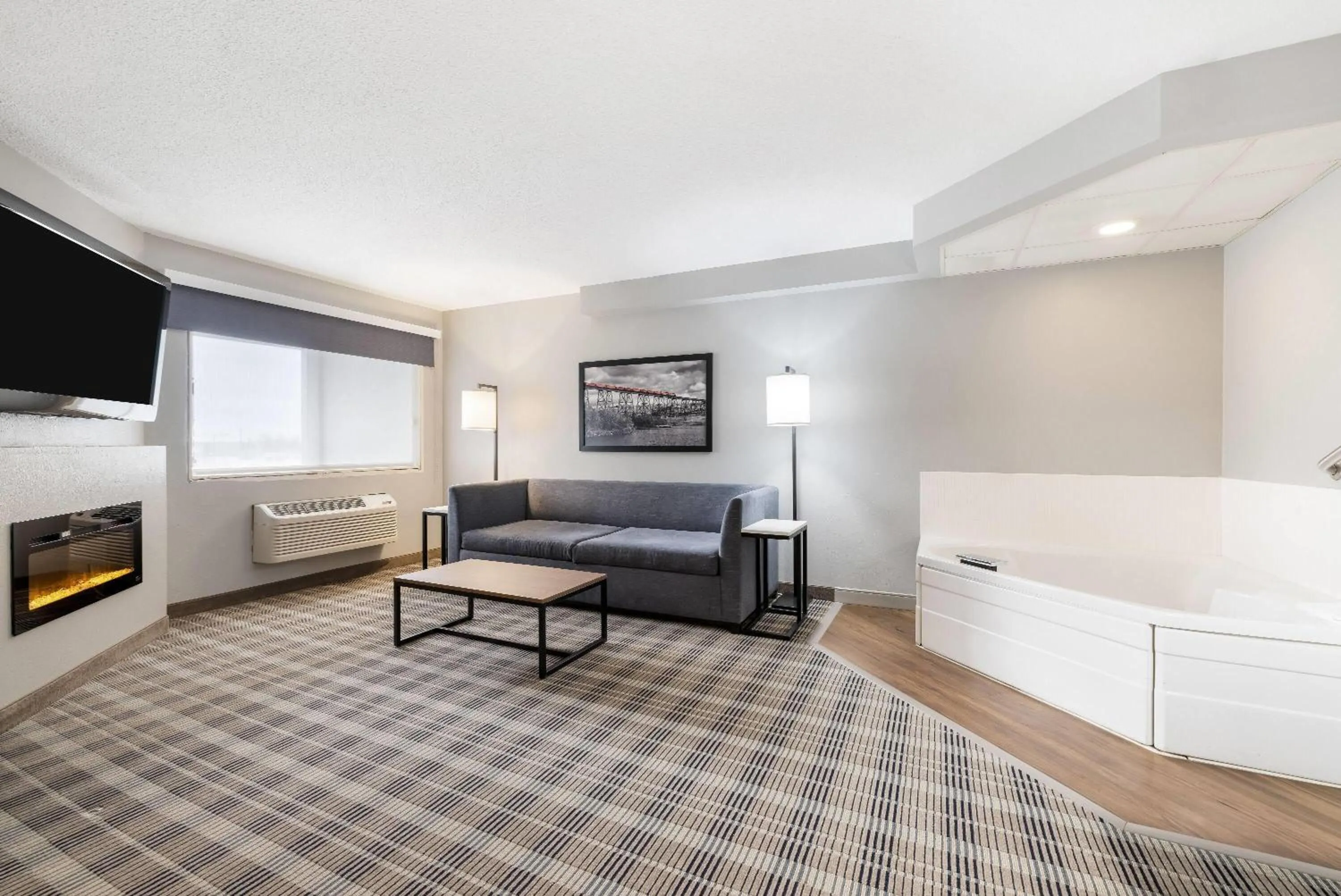 Photo of the whole room, Bed in AmericInn by Wyndham Valley City Conference Center