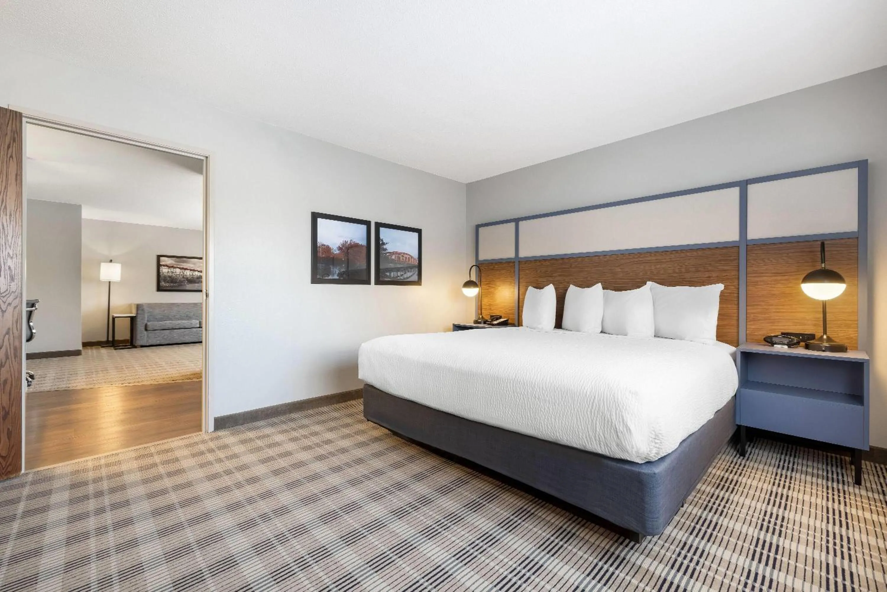 Photo of the whole room, Bed in AmericInn by Wyndham Valley City Conference Center