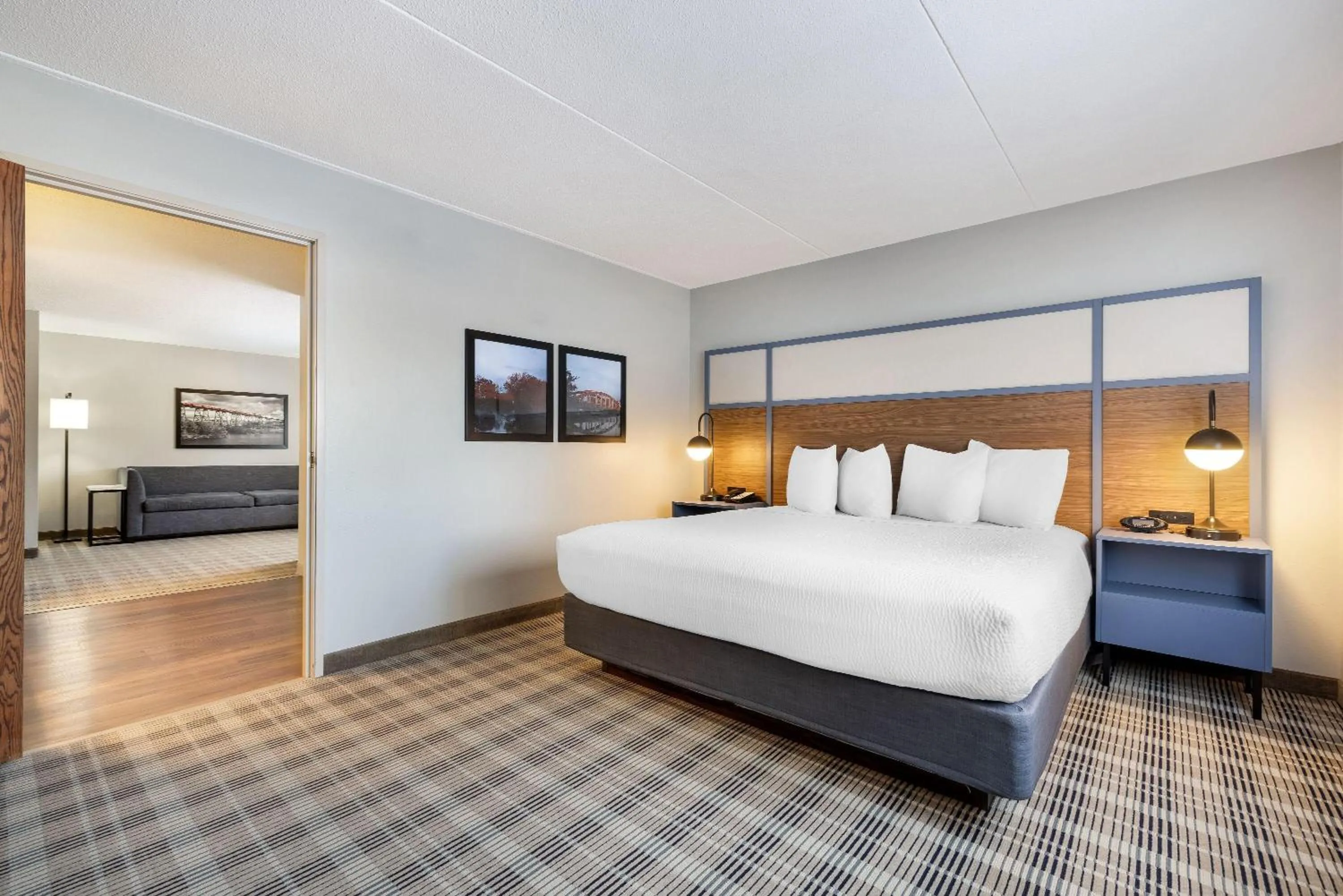 Photo of the whole room, Bed in AmericInn by Wyndham Valley City Conference Center