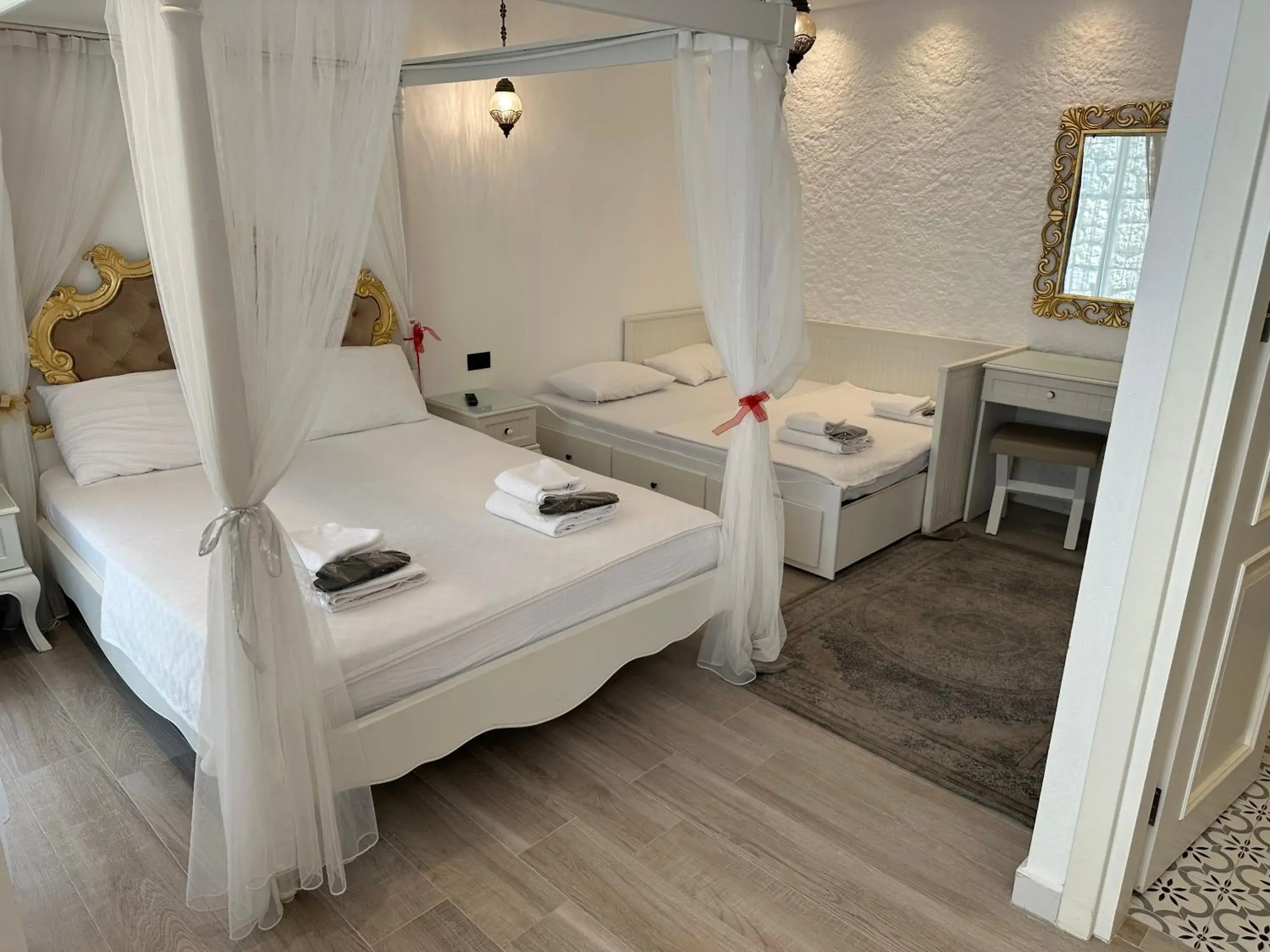 Quadruple Room with Garden View in Grand Alaçatı Butik Hotel Quadruple Room with Garden View in Grand Alaçatı Butik Hotel