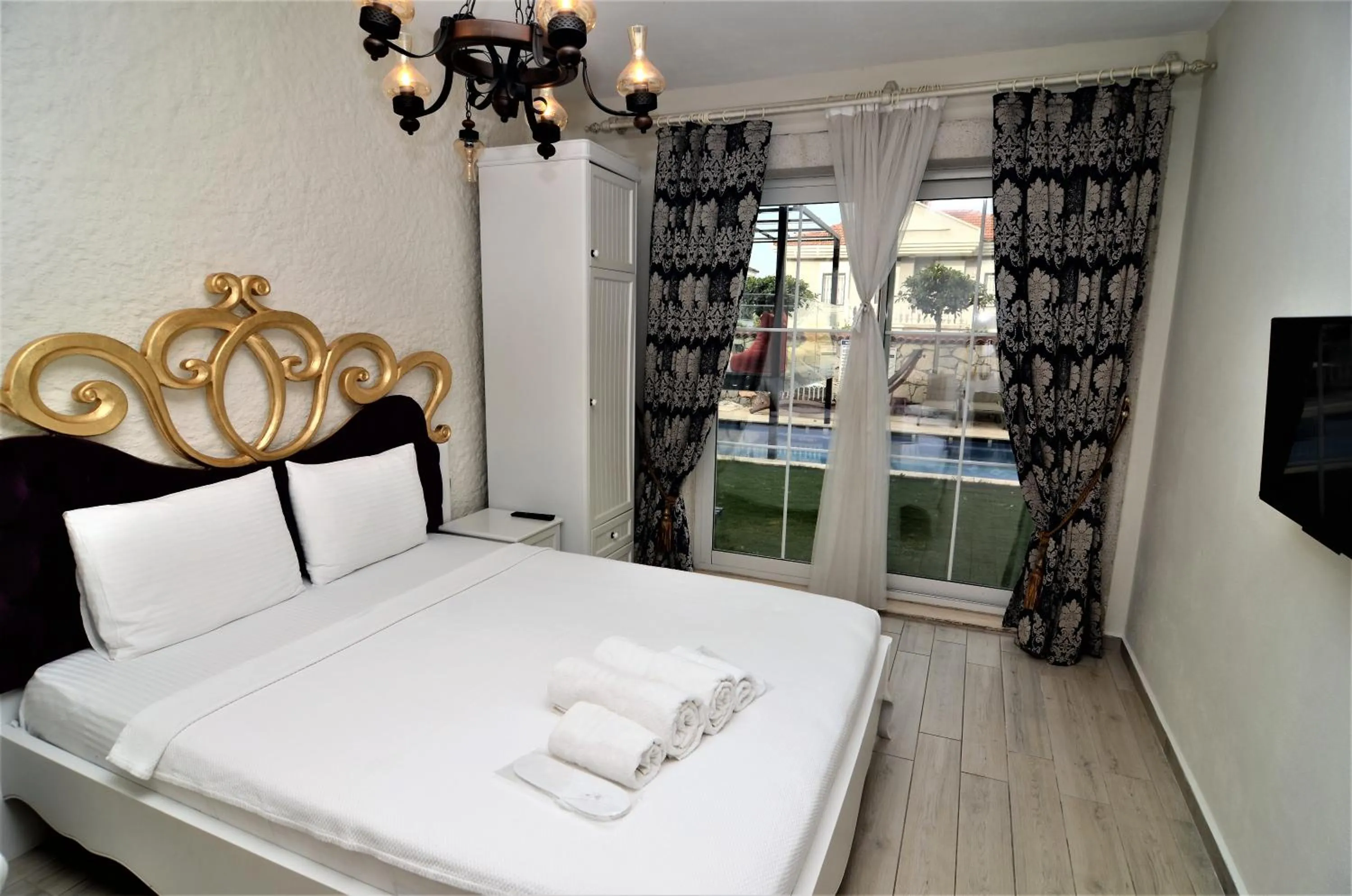 Bed in Grand Alaçatı Butik Hotel