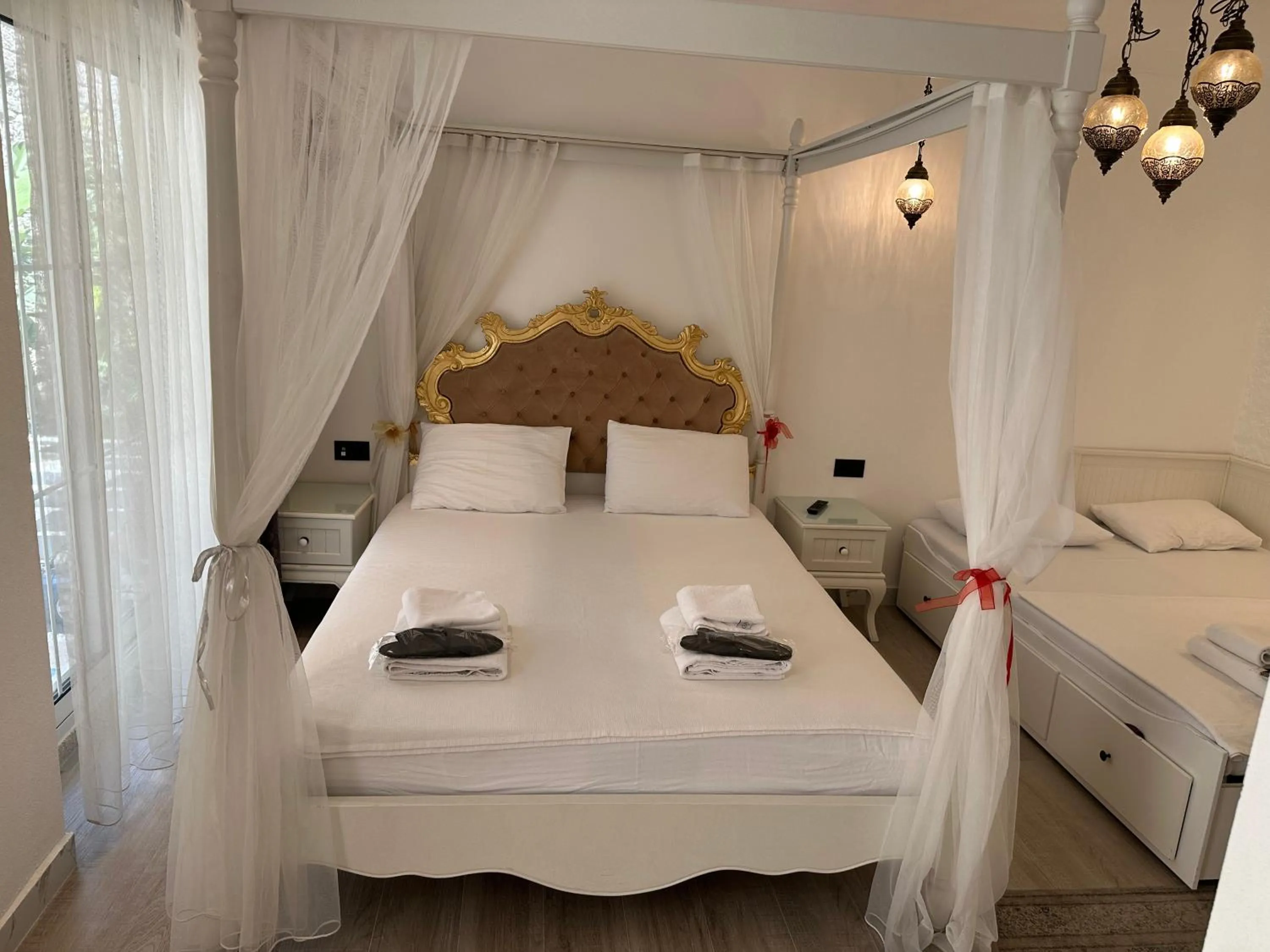 Bed in Grand Alaçatı Butik Hotel