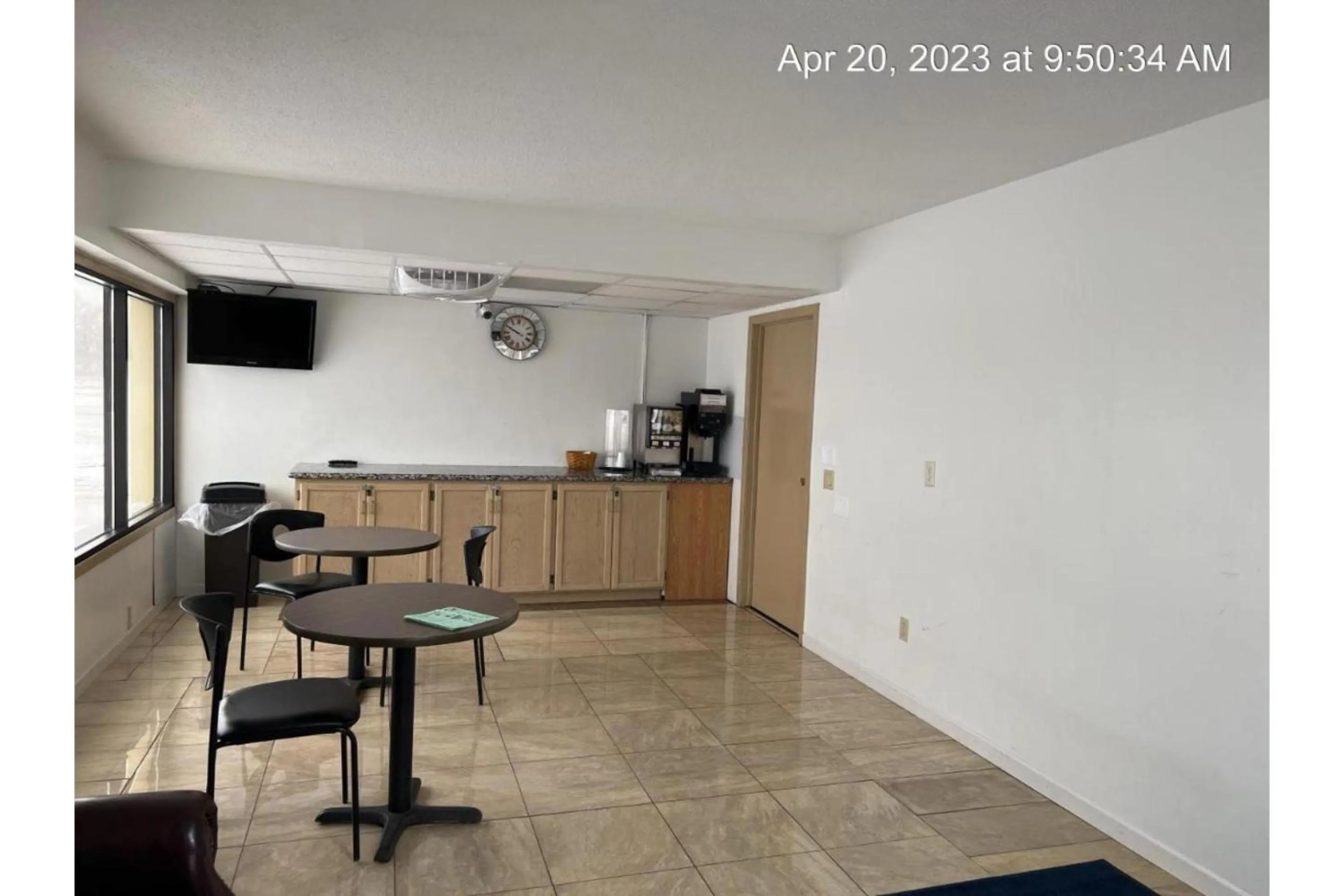 Lobby or reception in Devils Lake Inn By OYO Near Devils Lake Regional Airport