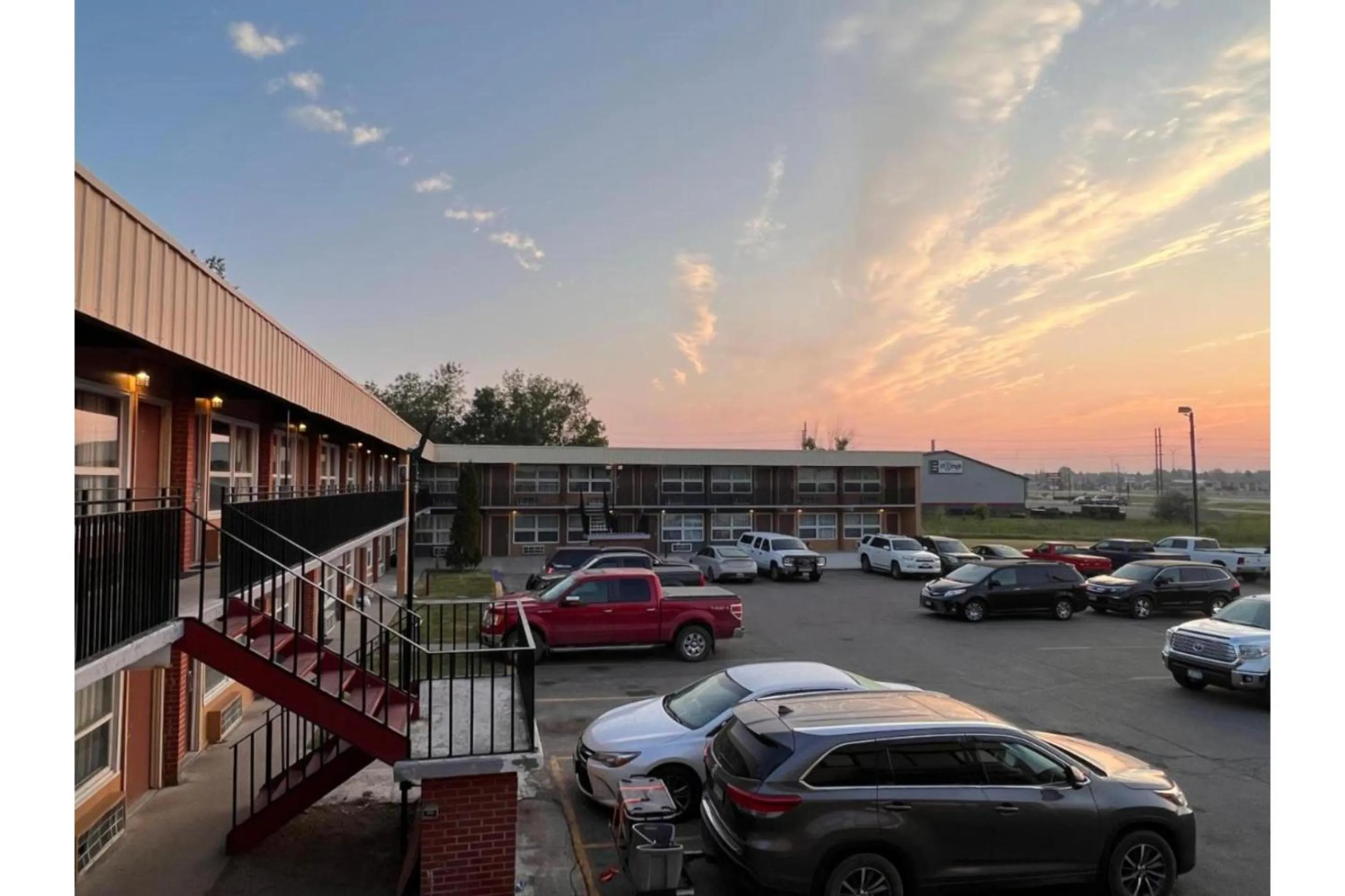 Parking in Devils Lake Inn By OYO Near Devils Lake Regional Airport