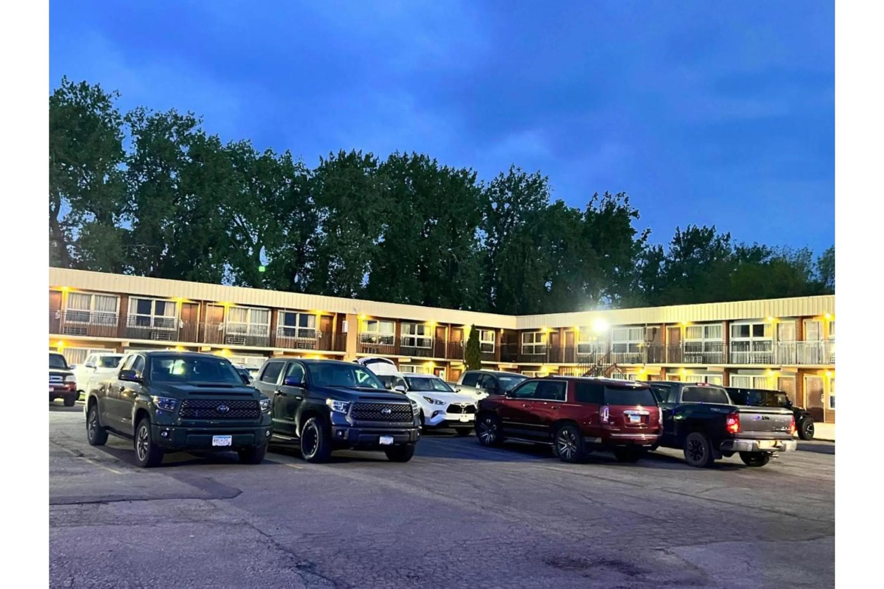 Parking in Devils Lake Inn By OYO Near Devils Lake Regional Airport