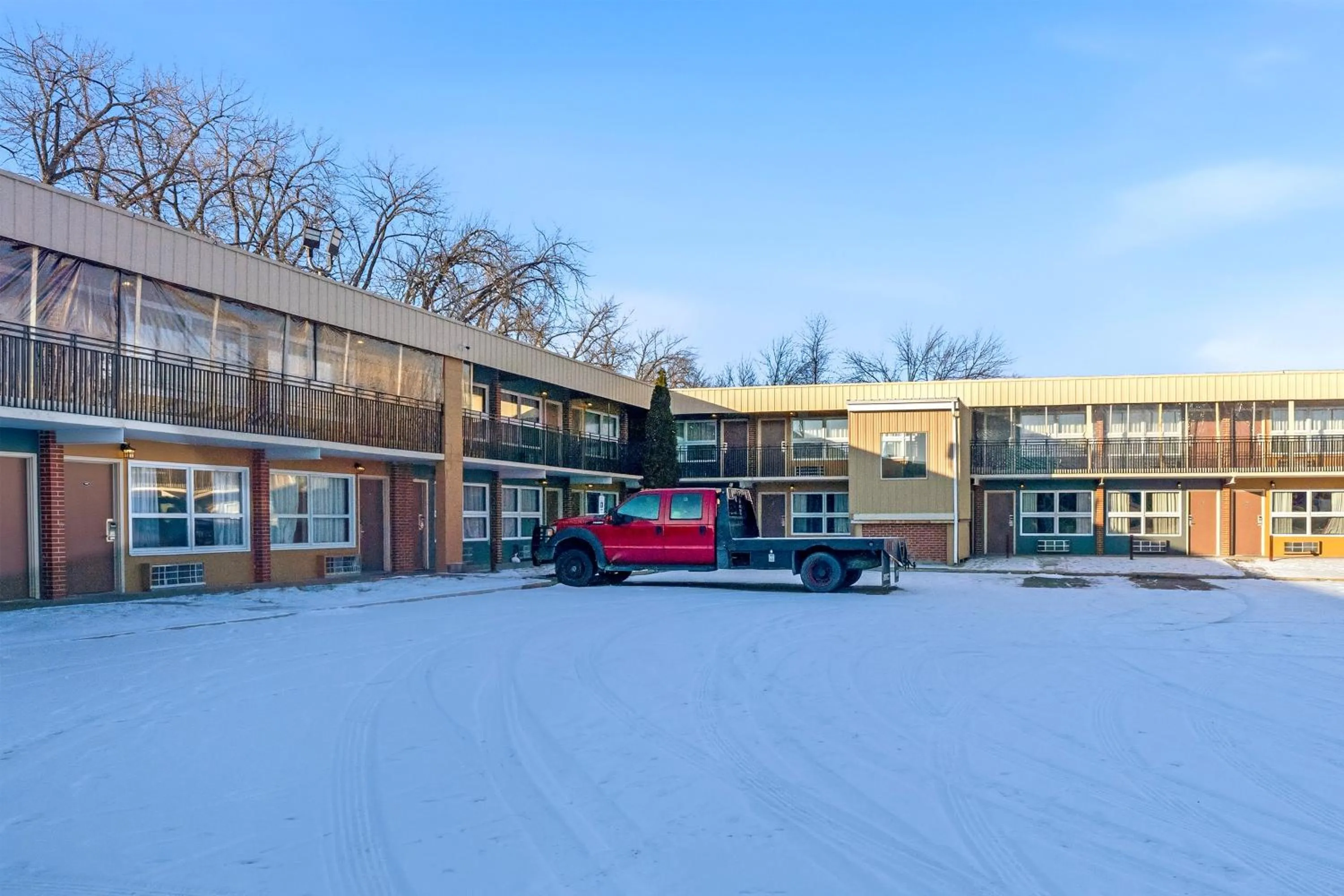 Parking in Devils Lake Inn By OYO Near Devils Lake Regional Airport