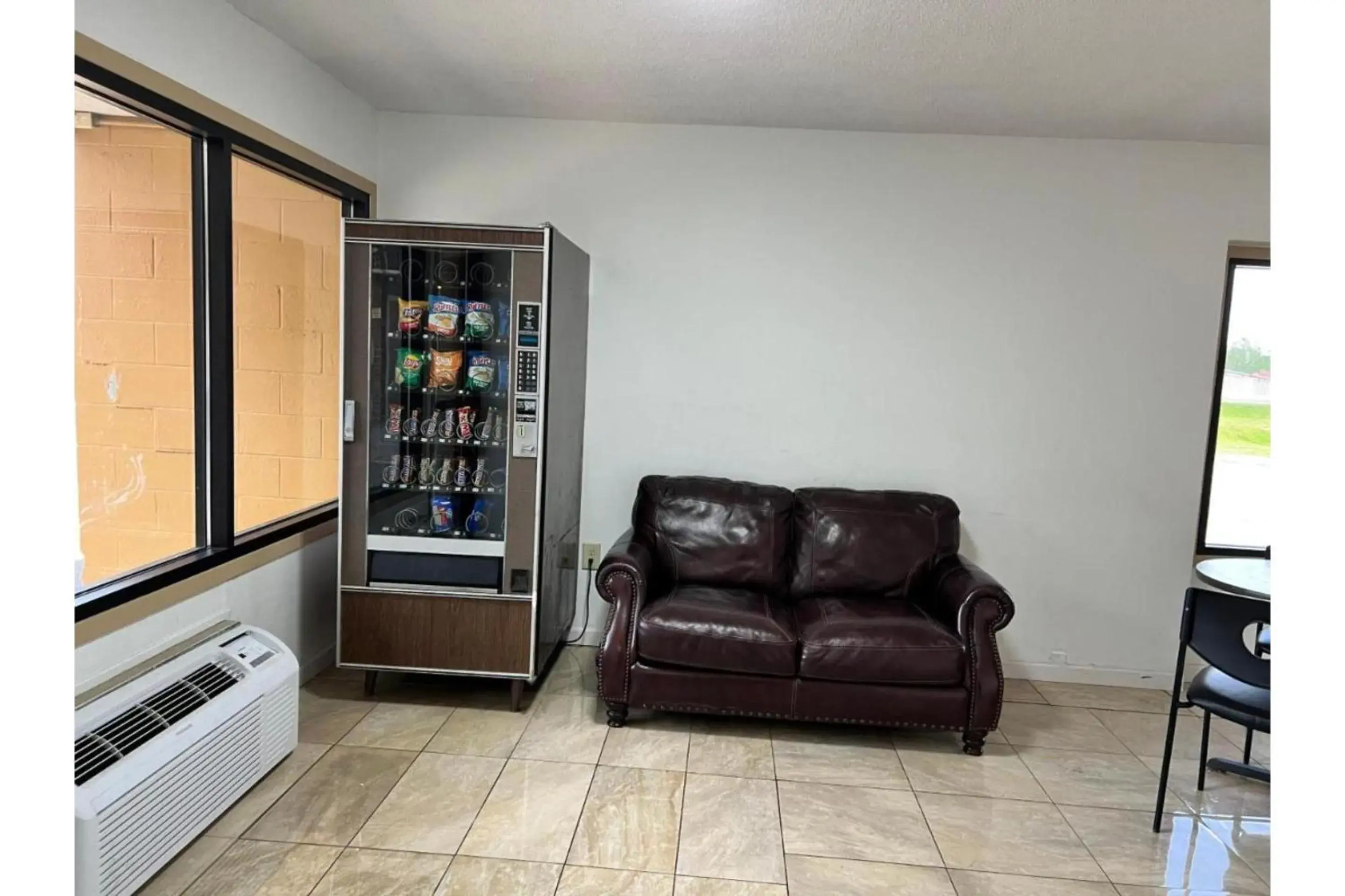 Lobby or reception in Devils Lake Inn By OYO Near Devils Lake Regional Airport Lobby or reception in Devils Lake Inn By OYO Near Devils Lake Regional Airport