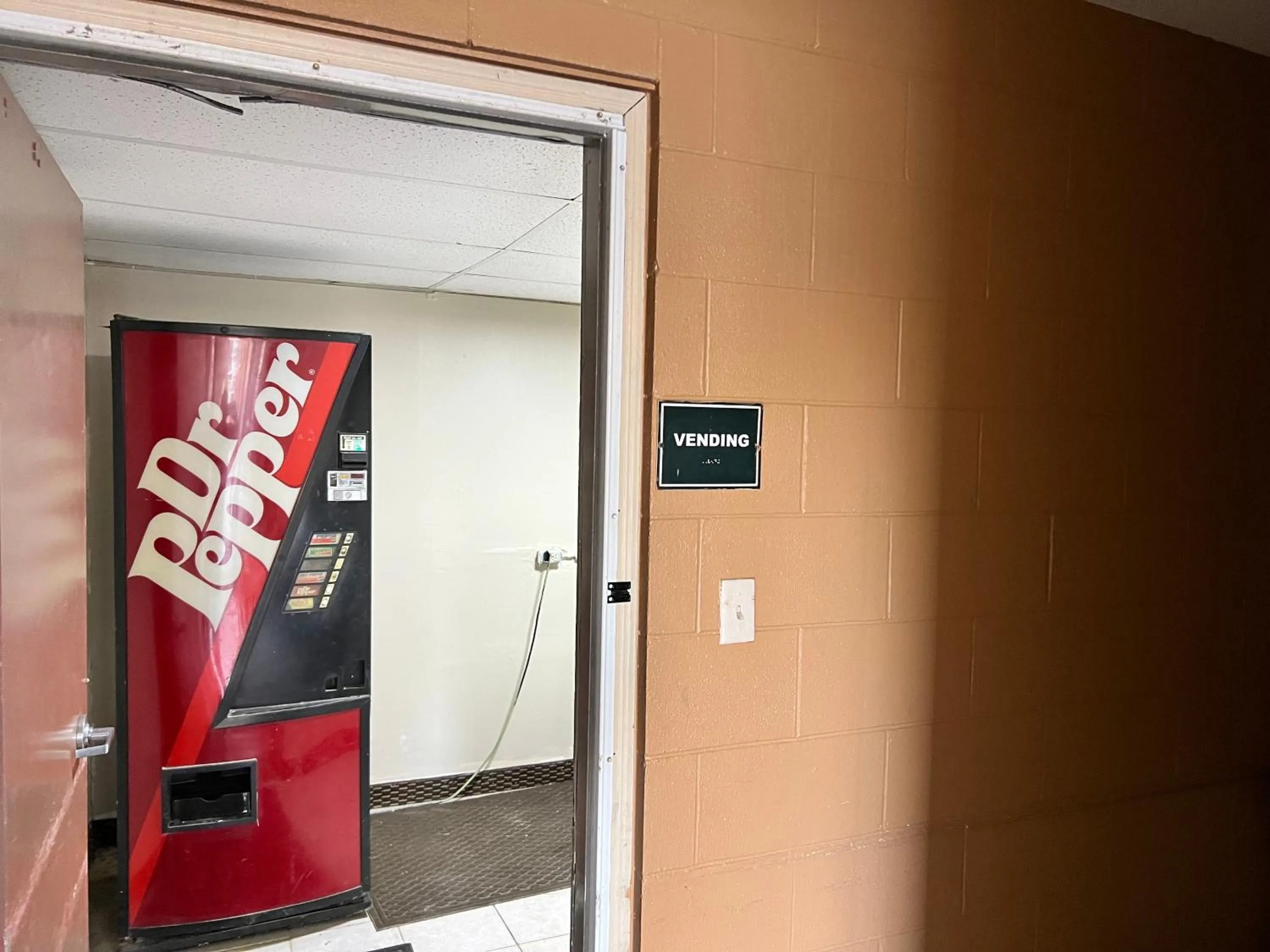 vending machine in Devils Lake Inn By OYO Near Devils Lake Regional Airport