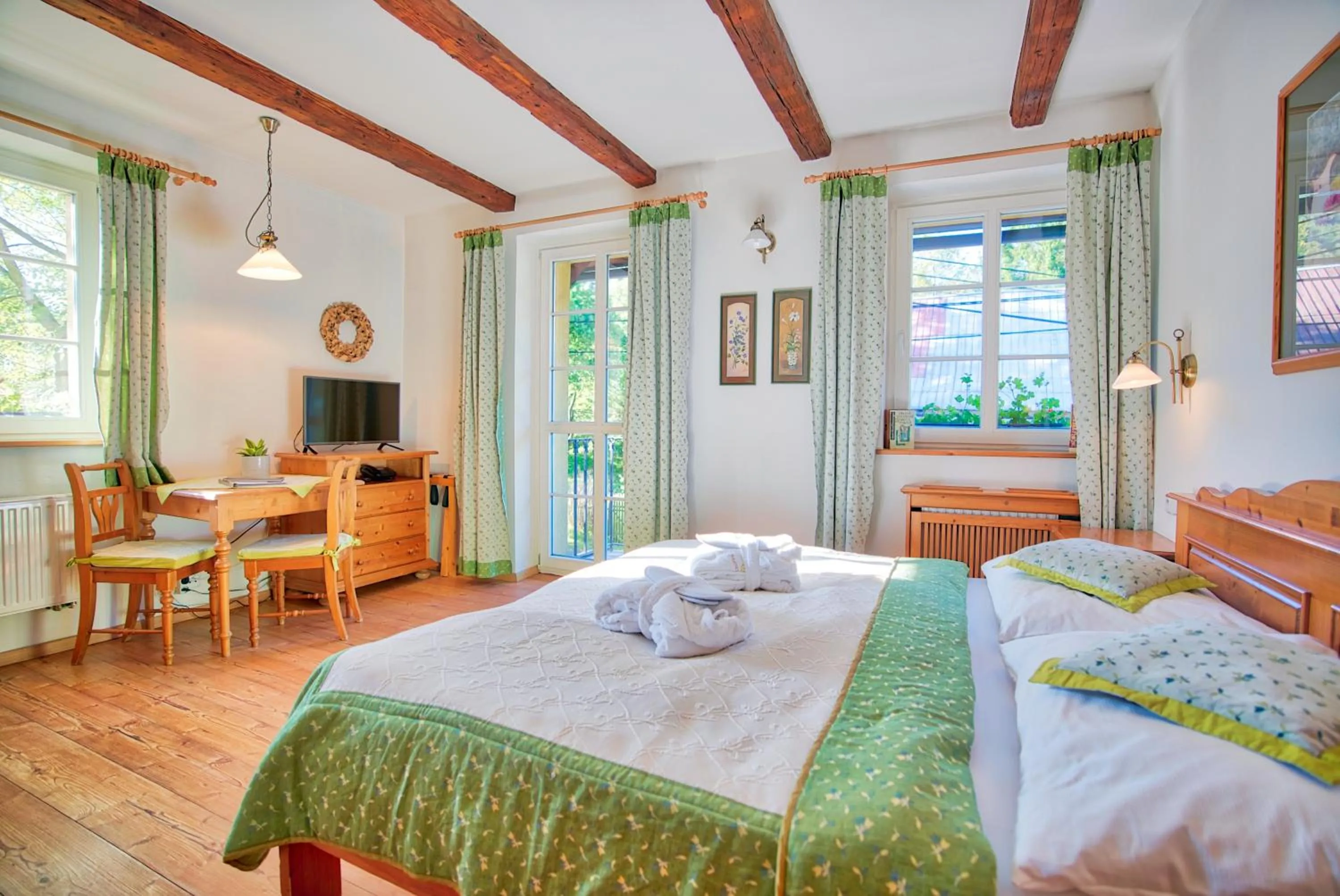 Bed in Apartmán-Hotel Jítravský Dvorec