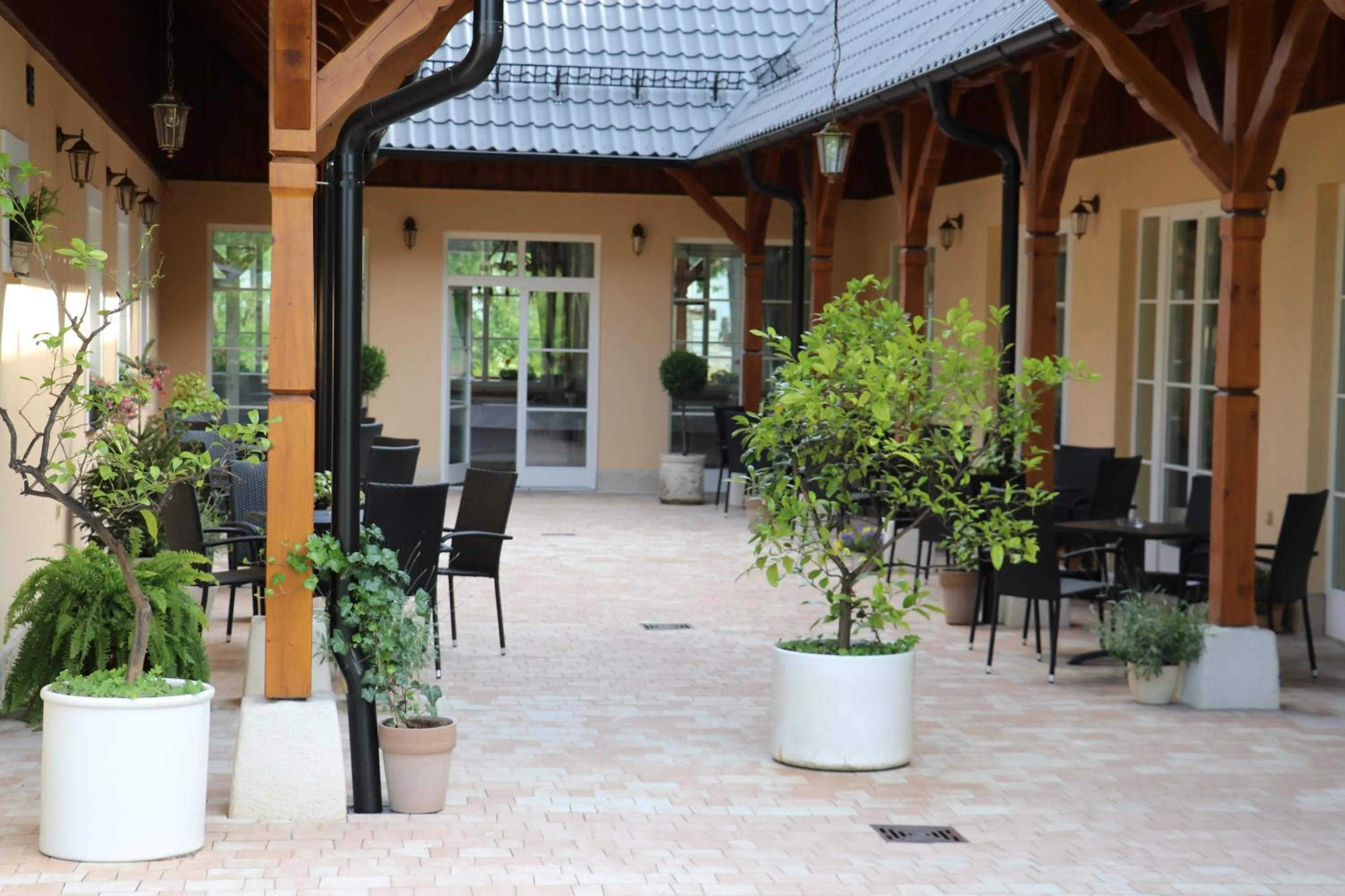 Facade/entrance in Apartmán-Hotel Jítravský Dvorec