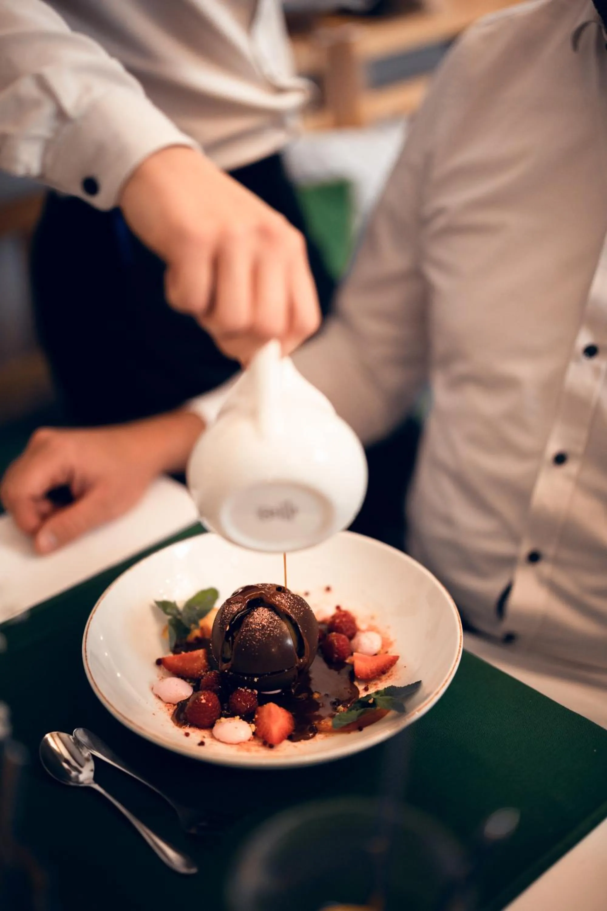 Restaurant/places to eat in Apartmán-Hotel Jítravský Dvorec