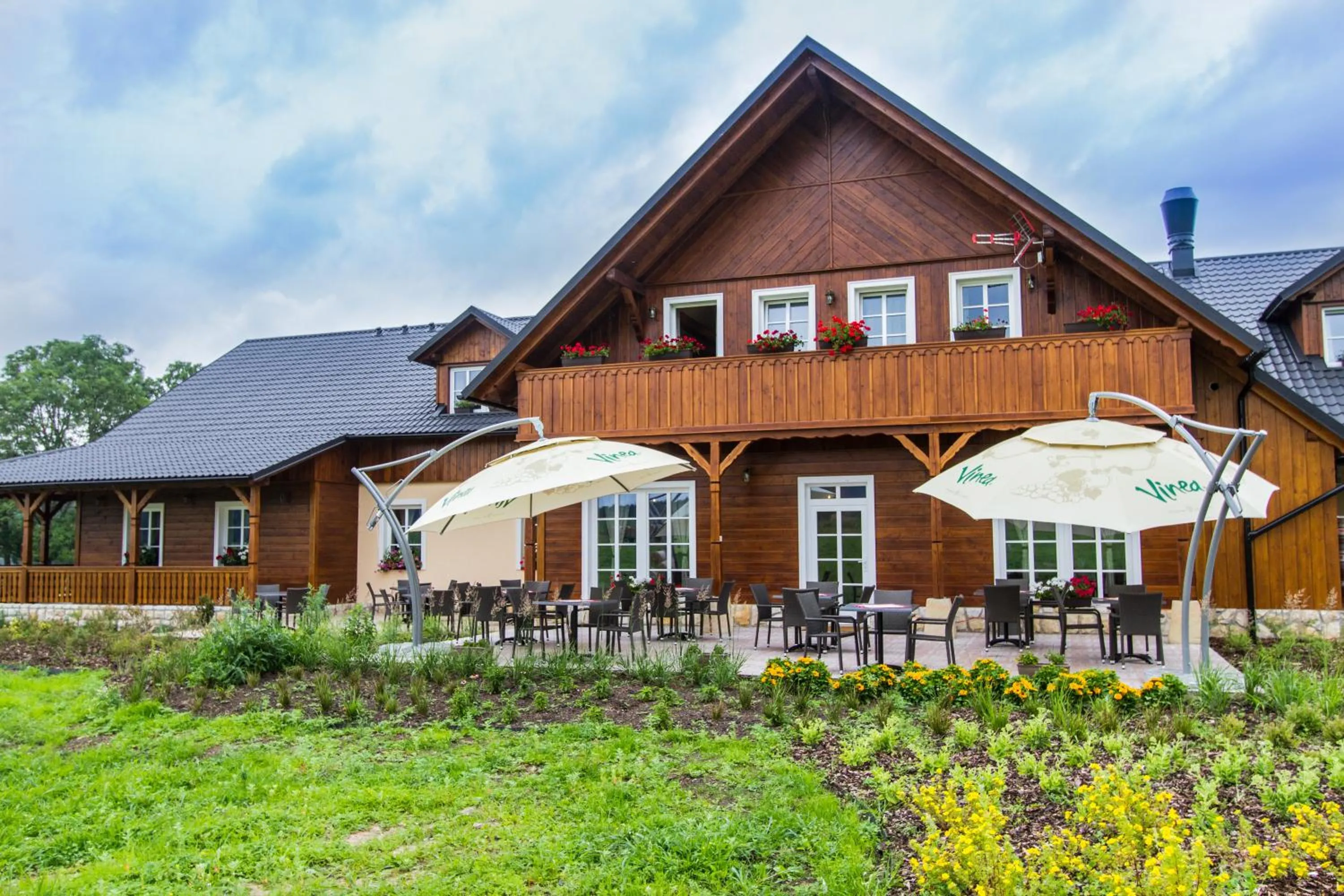Property building in Apartmán-Hotel Jítravský Dvorec