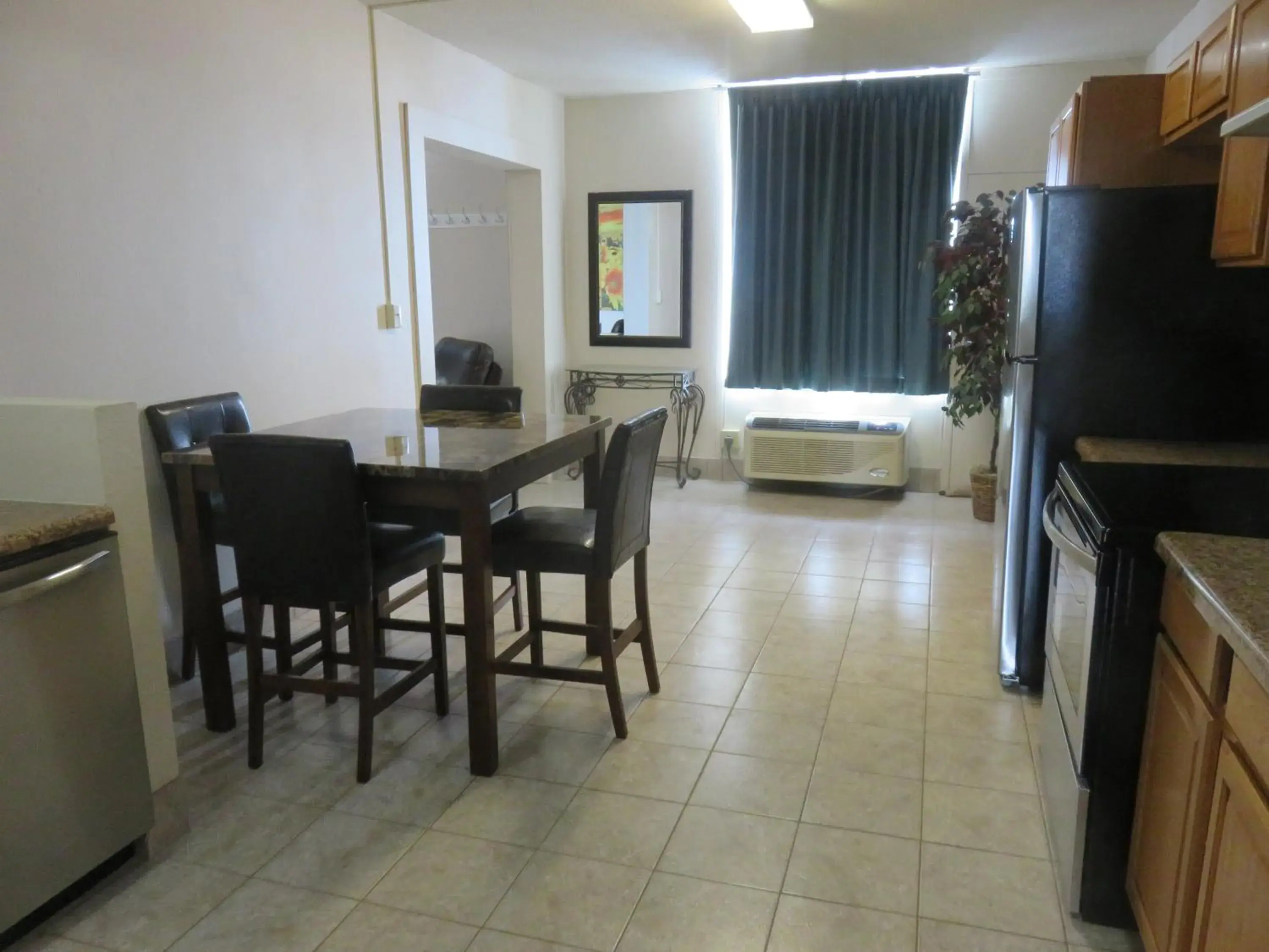 Dining Area in Baymont by Wyndham Fargo