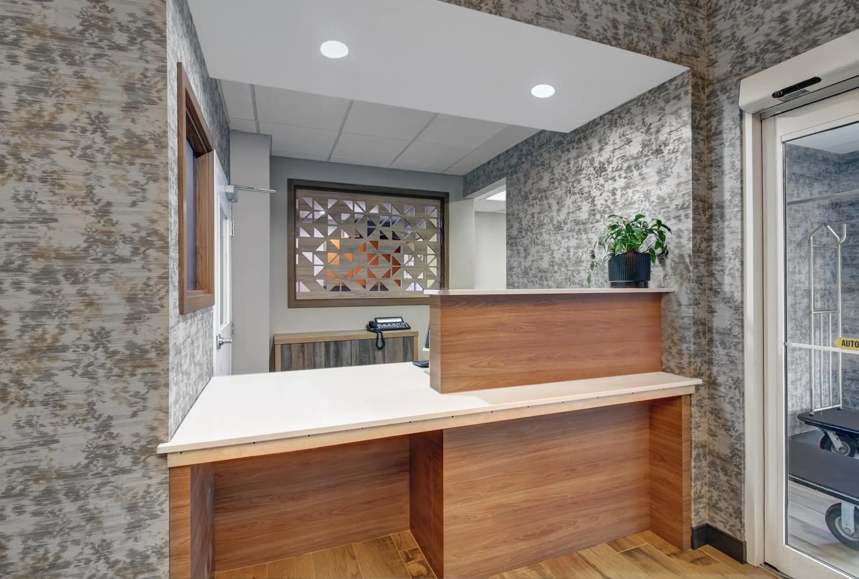 Lobby or reception in Candlewood Suites Winchester by IHG Lobby or reception in Candlewood Suites Winchester by IHG