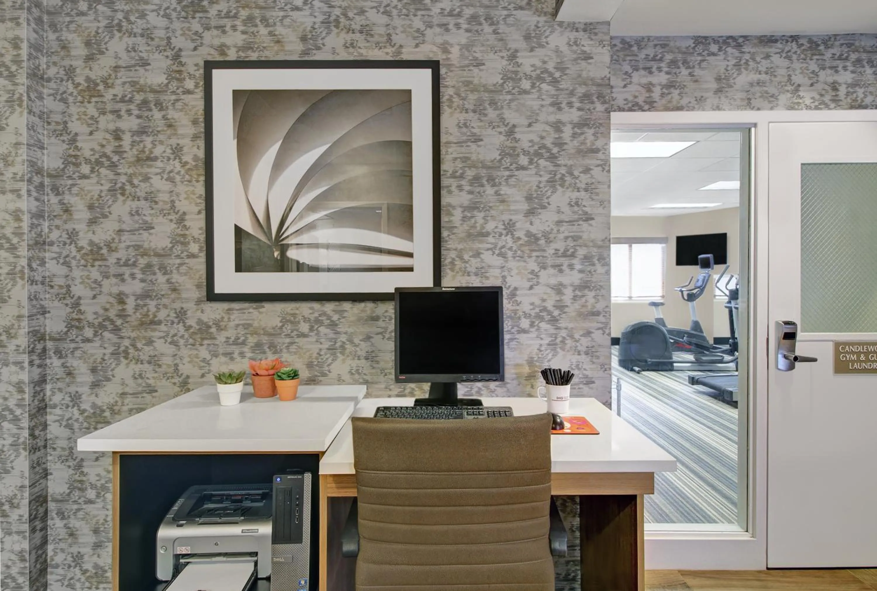 Business facilities in Candlewood Suites Winchester by IHG