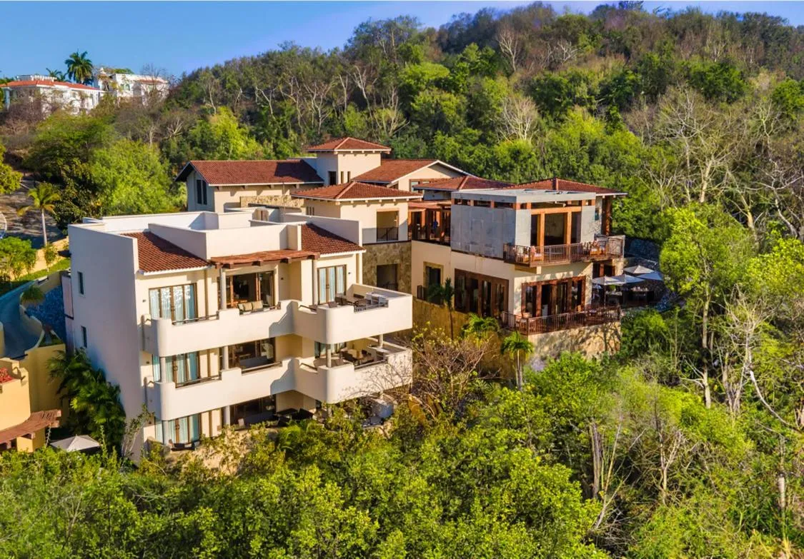 Property building in Celeste Beach Residences Huatulco Curamoria Collection