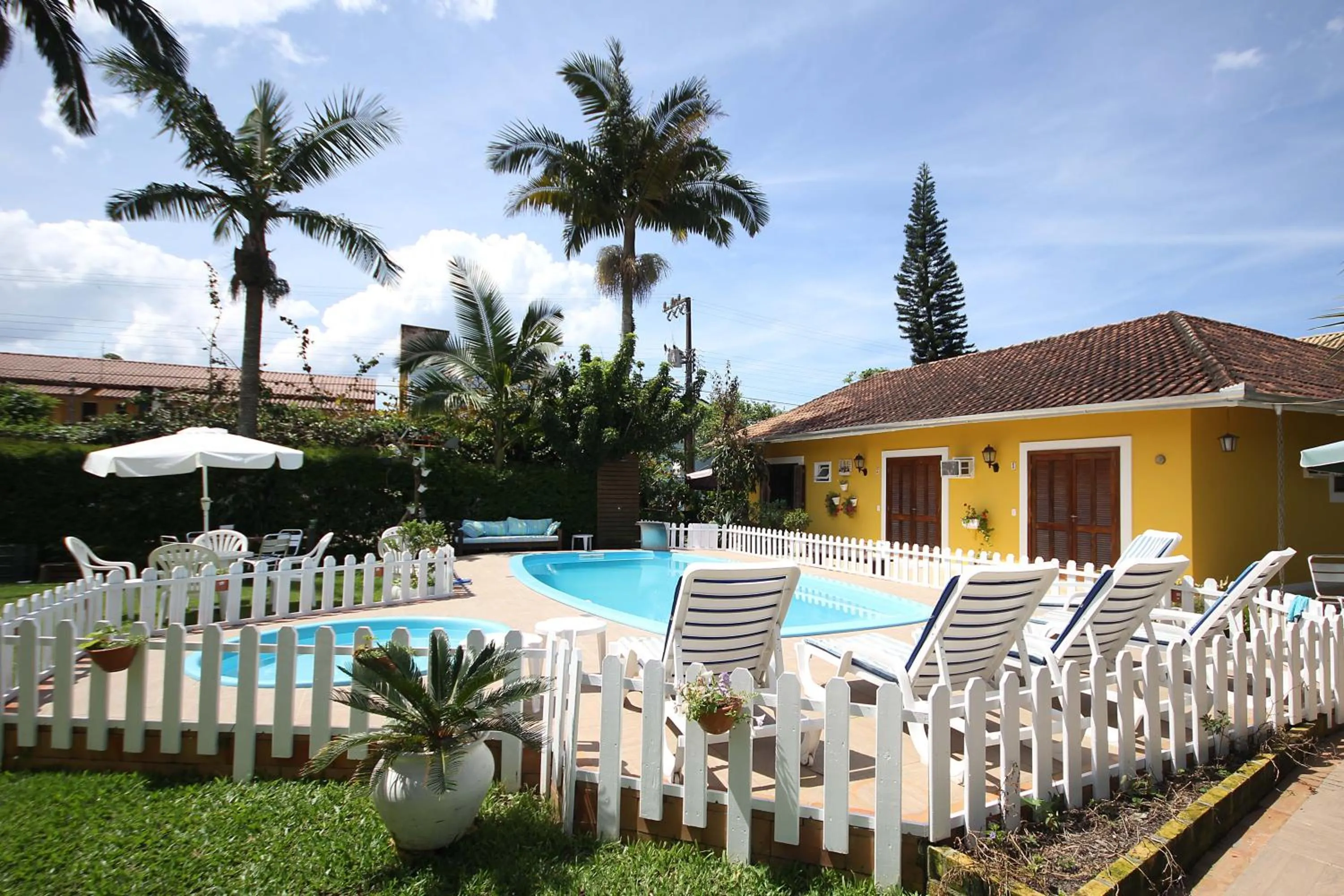 Property building in Pousada Jardim Porto Belo