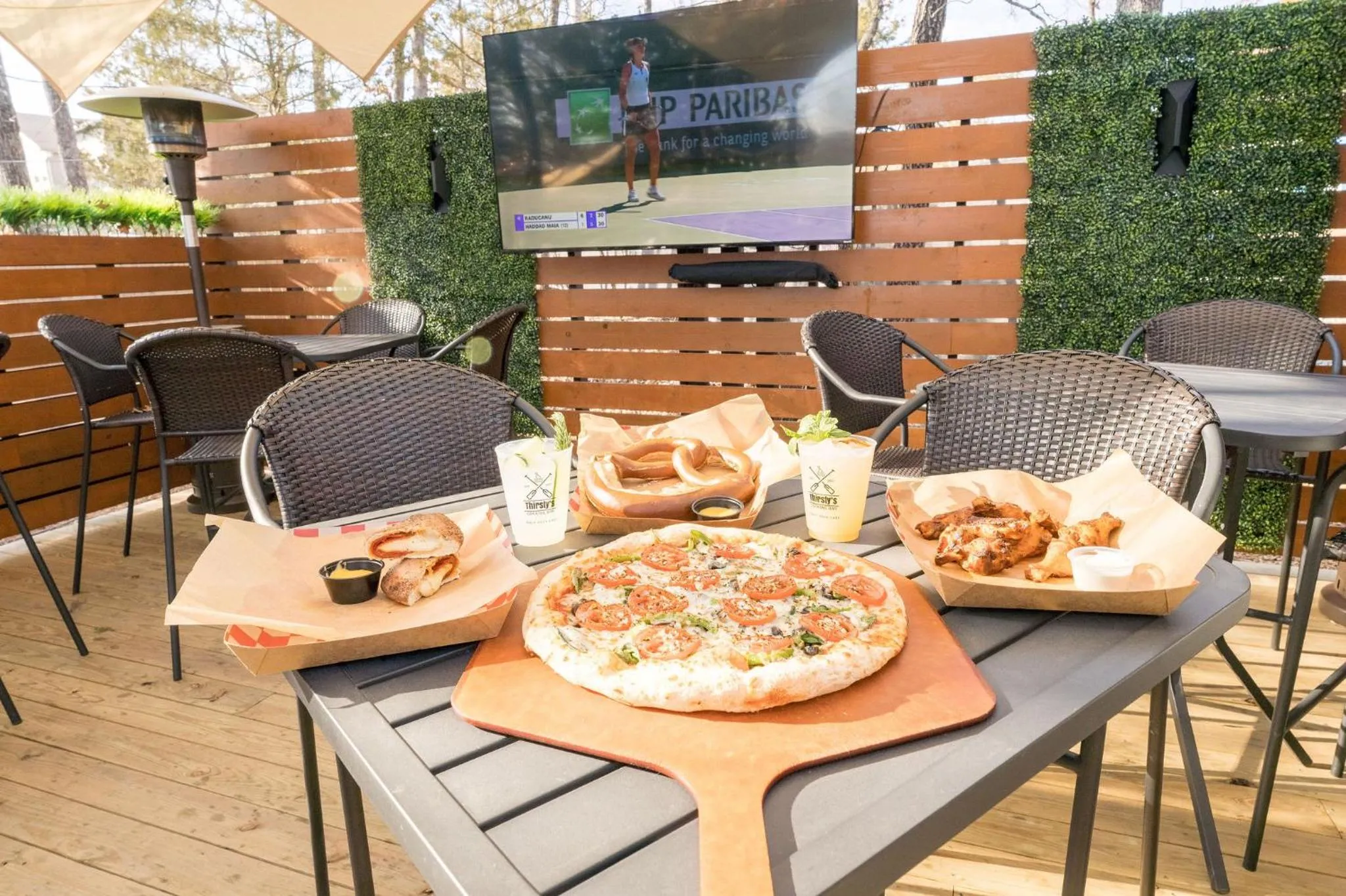 Restaurant/places to eat in Still Waters Resort