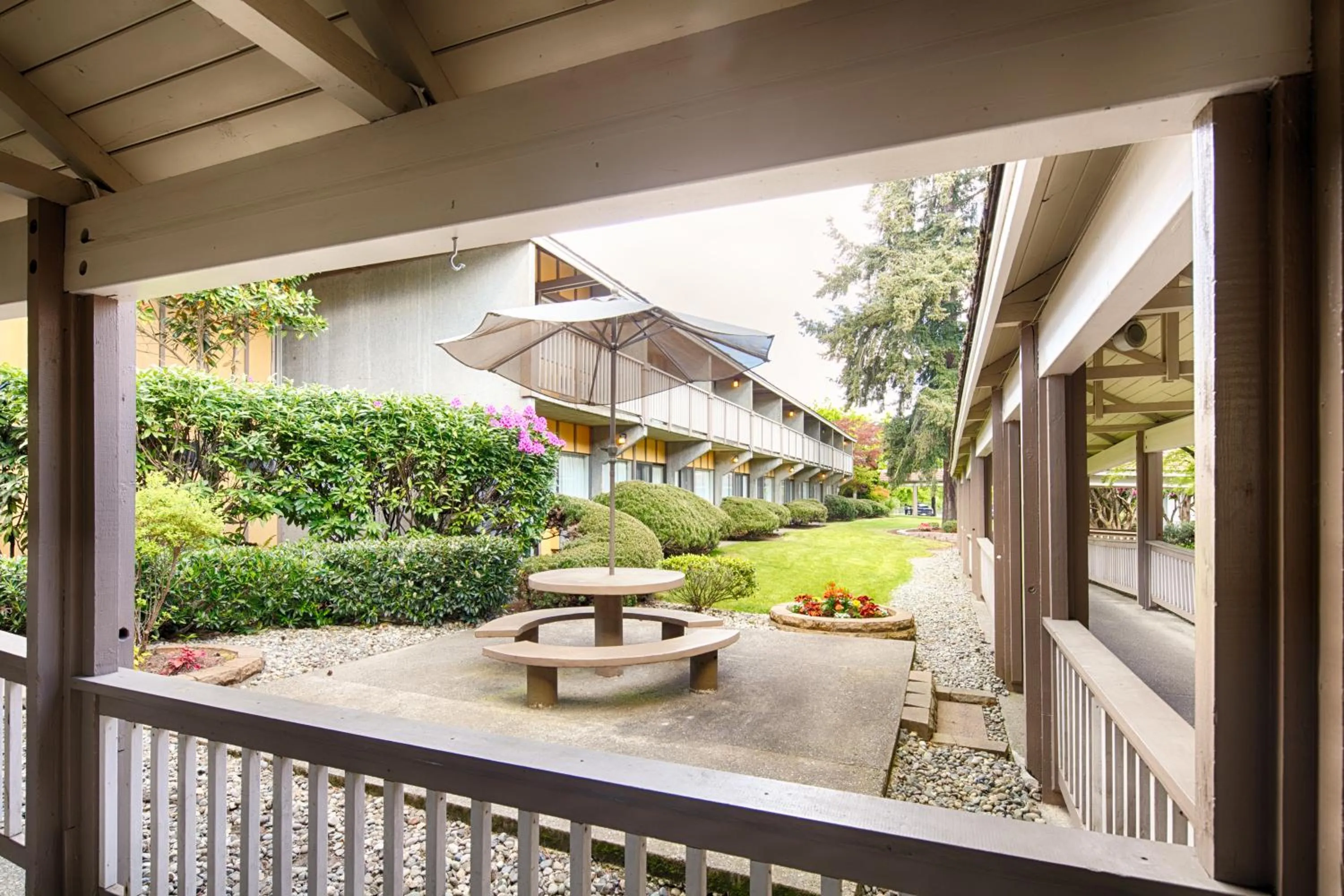 Property building in Red Lion Hotel Bellevue