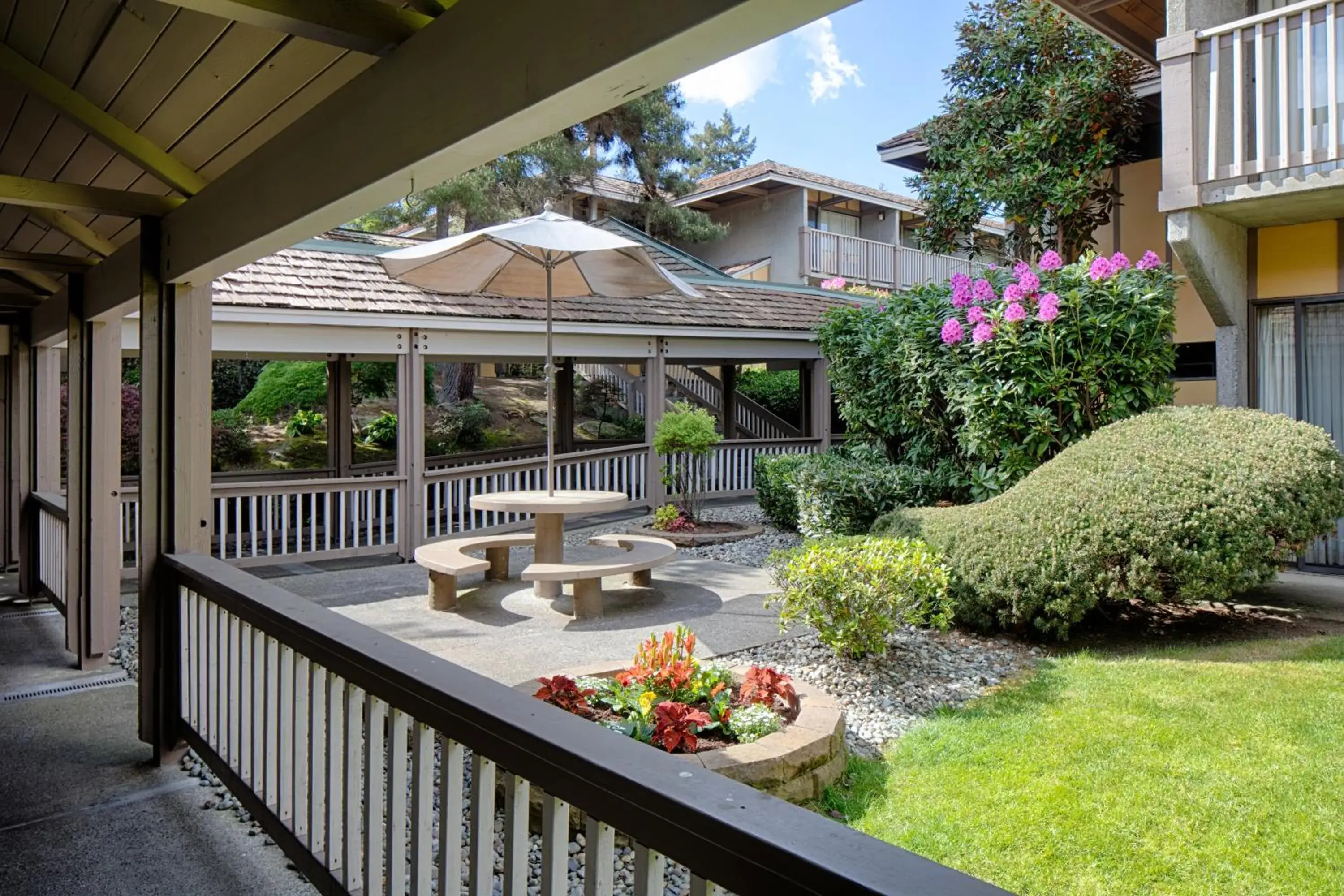 Property building in Red Lion Hotel Bellevue Property building in Red Lion Hotel Bellevue