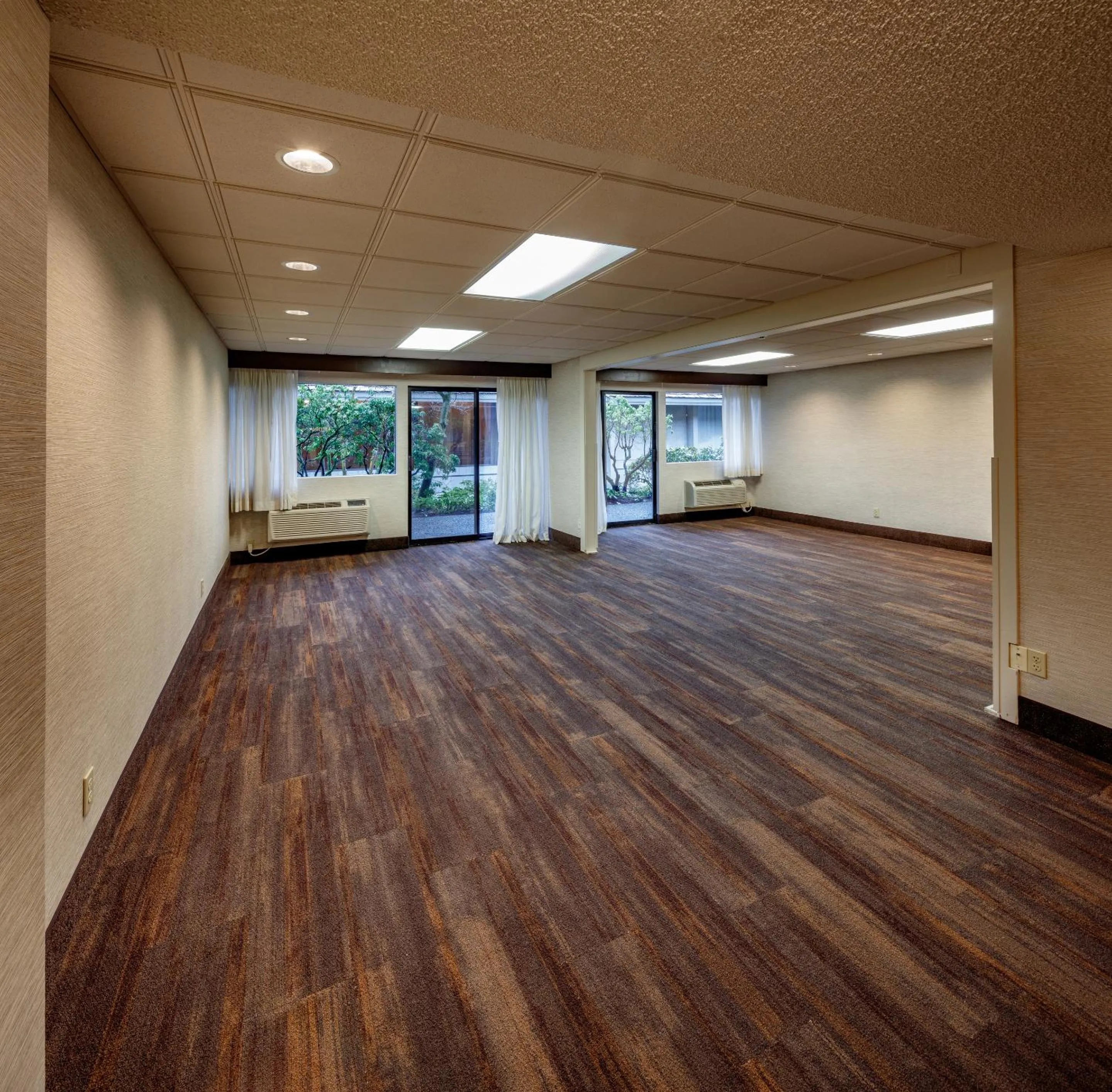 Business facilities in Red Lion Hotel Bellevue