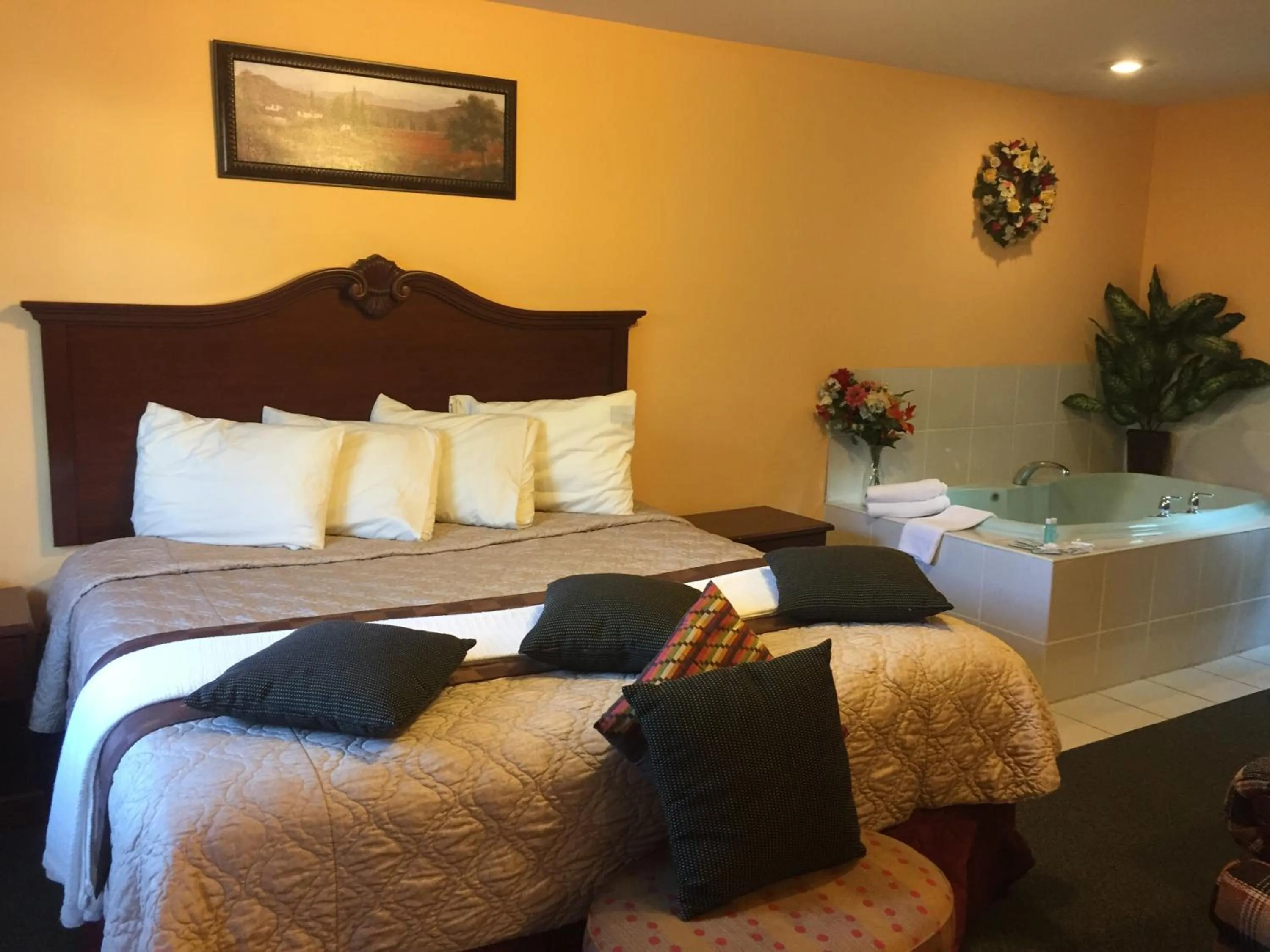 Bed in Relax Inn Galloway