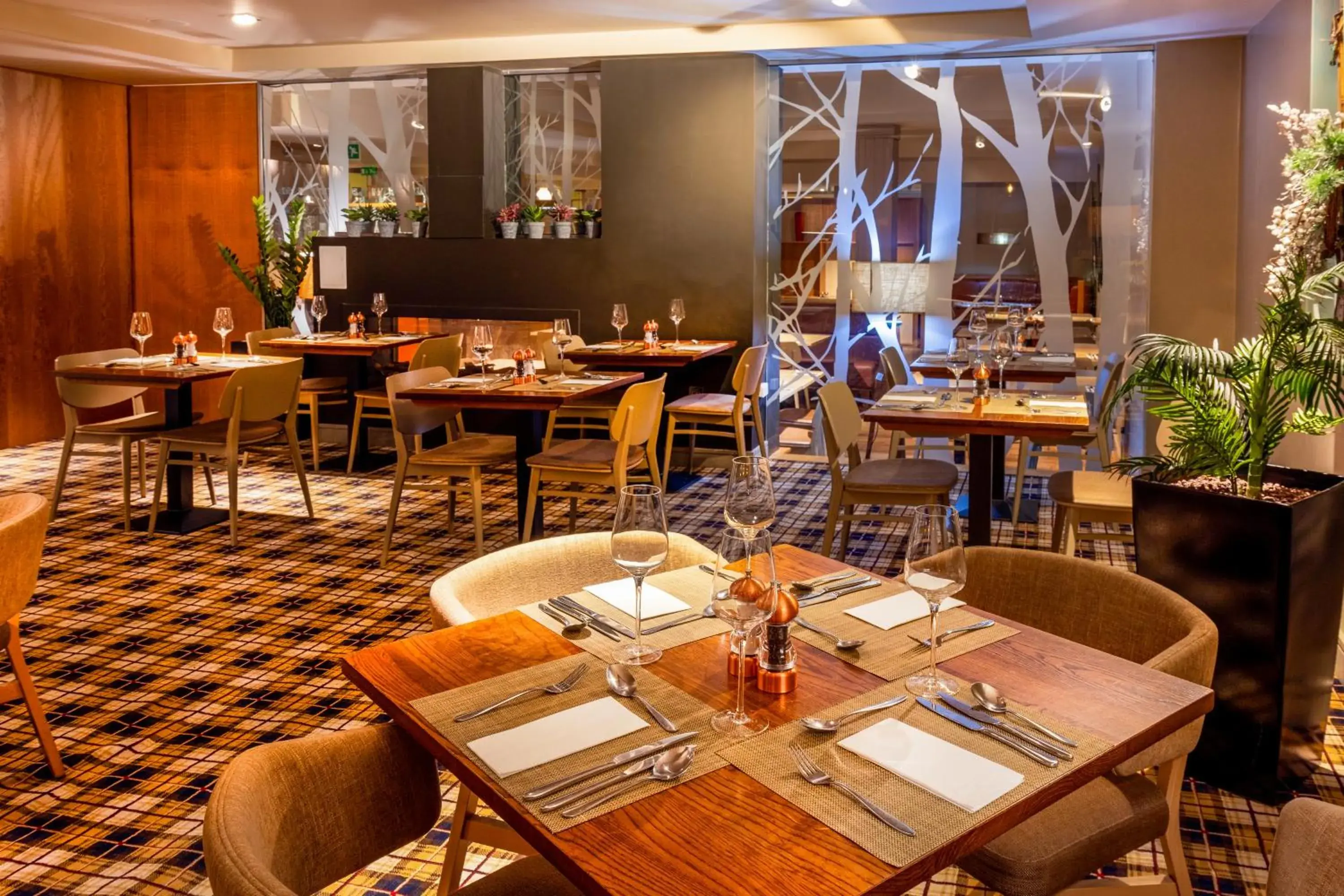 Restaurant/places to eat in Coylumbridge Resort Hotel Restaurant/places to eat in Coylumbridge Resort Hotel
