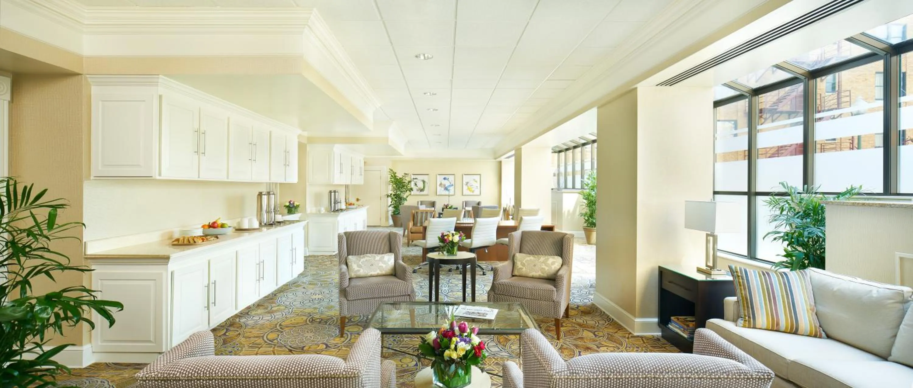 Business facilities in Peabody Memphis