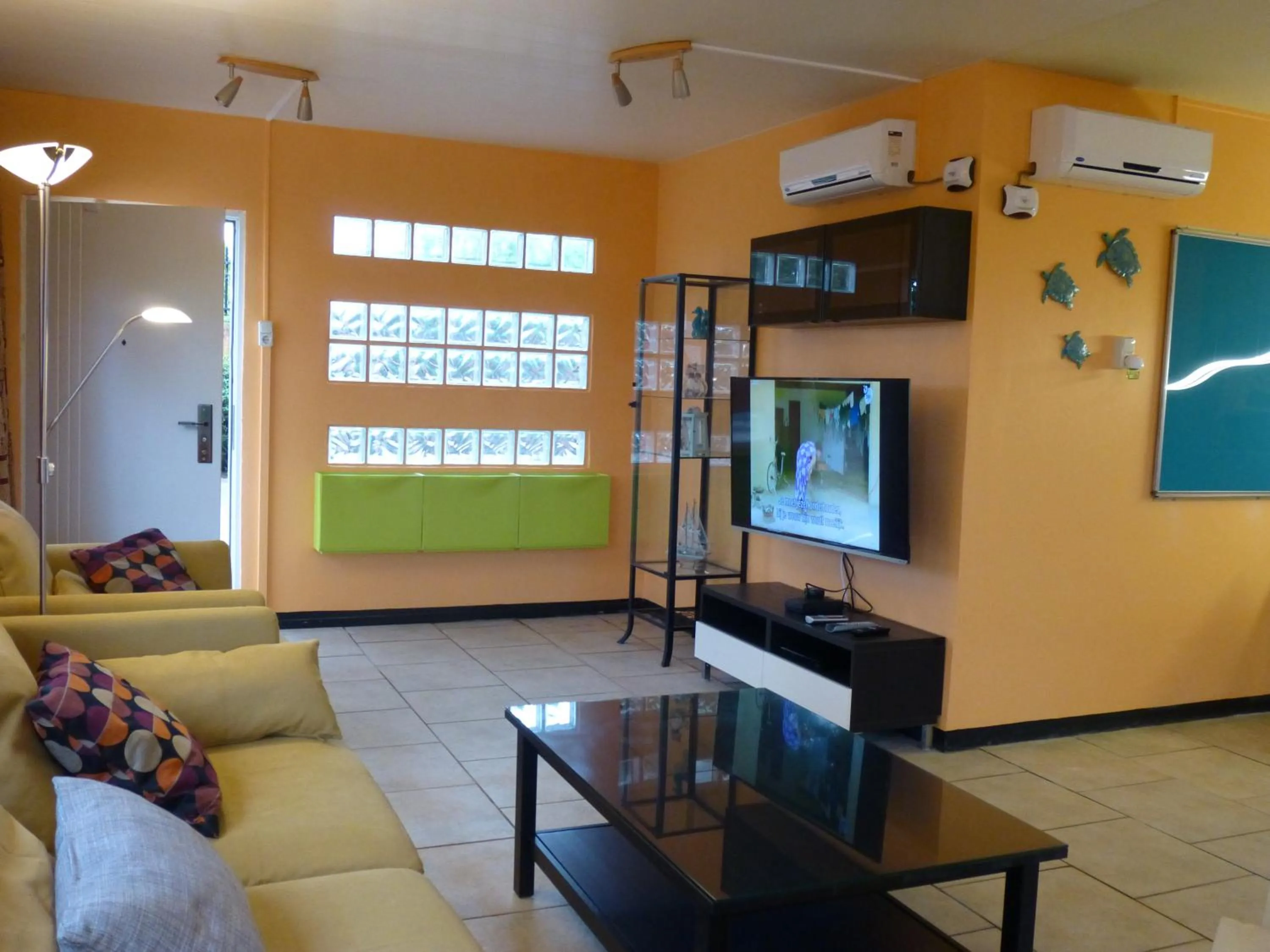 Living room in Kekemba Apartments Paramaribo