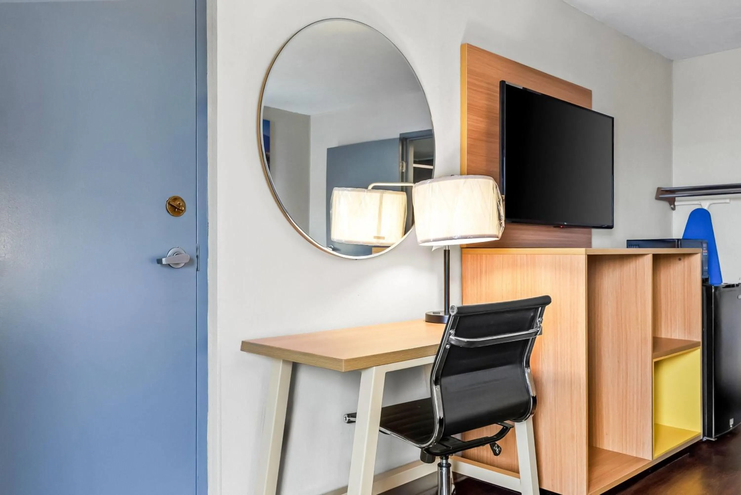 Bed in Days Inn by Wyndham Aiken - Interstate Hwy 20