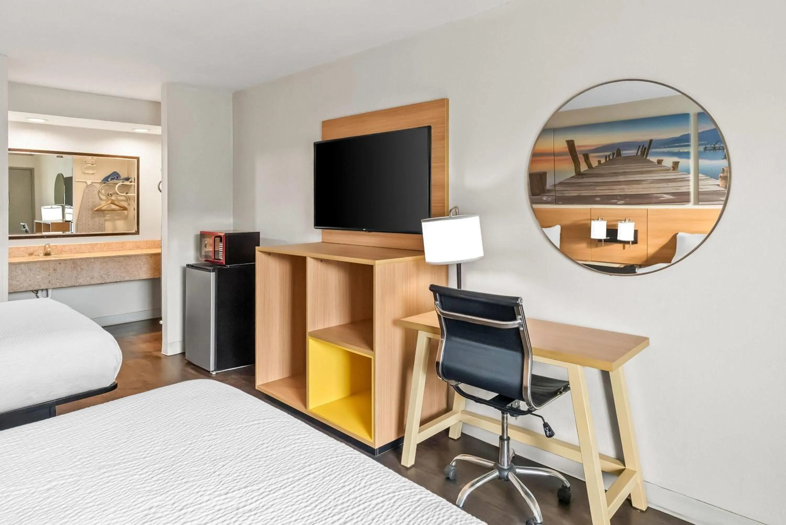 Bed in Days Inn by Wyndham Aiken - Interstate Hwy 20