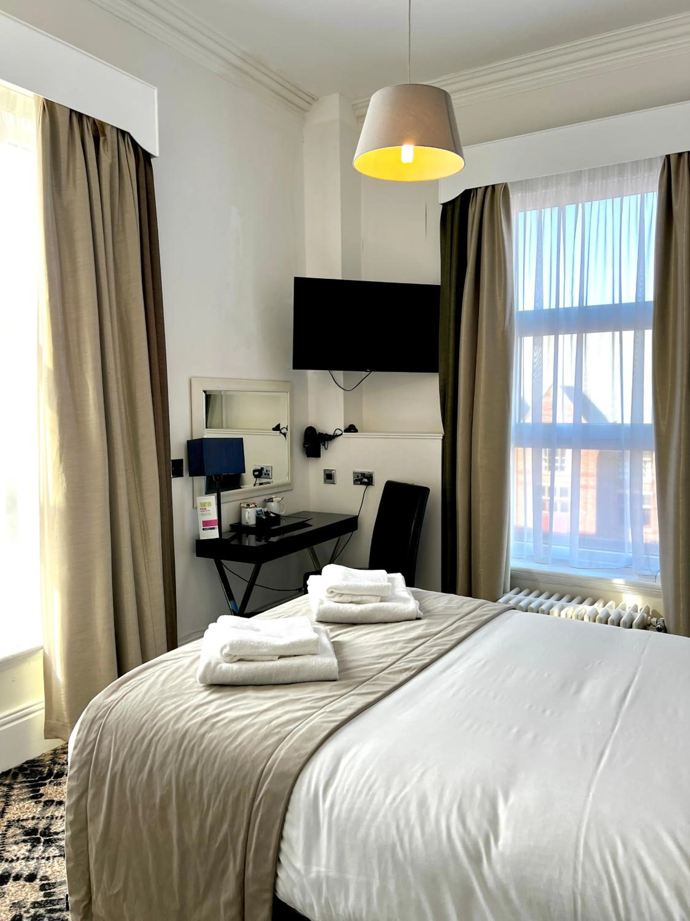 Bed in Best Western The Grand Hotel Hartlepool