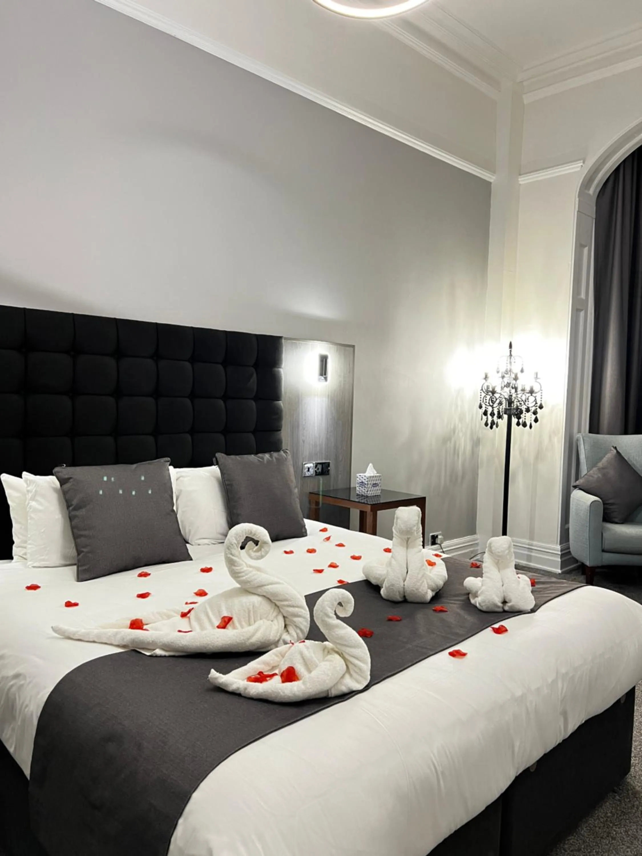 Bed in Best Western The Grand Hotel Hartlepool