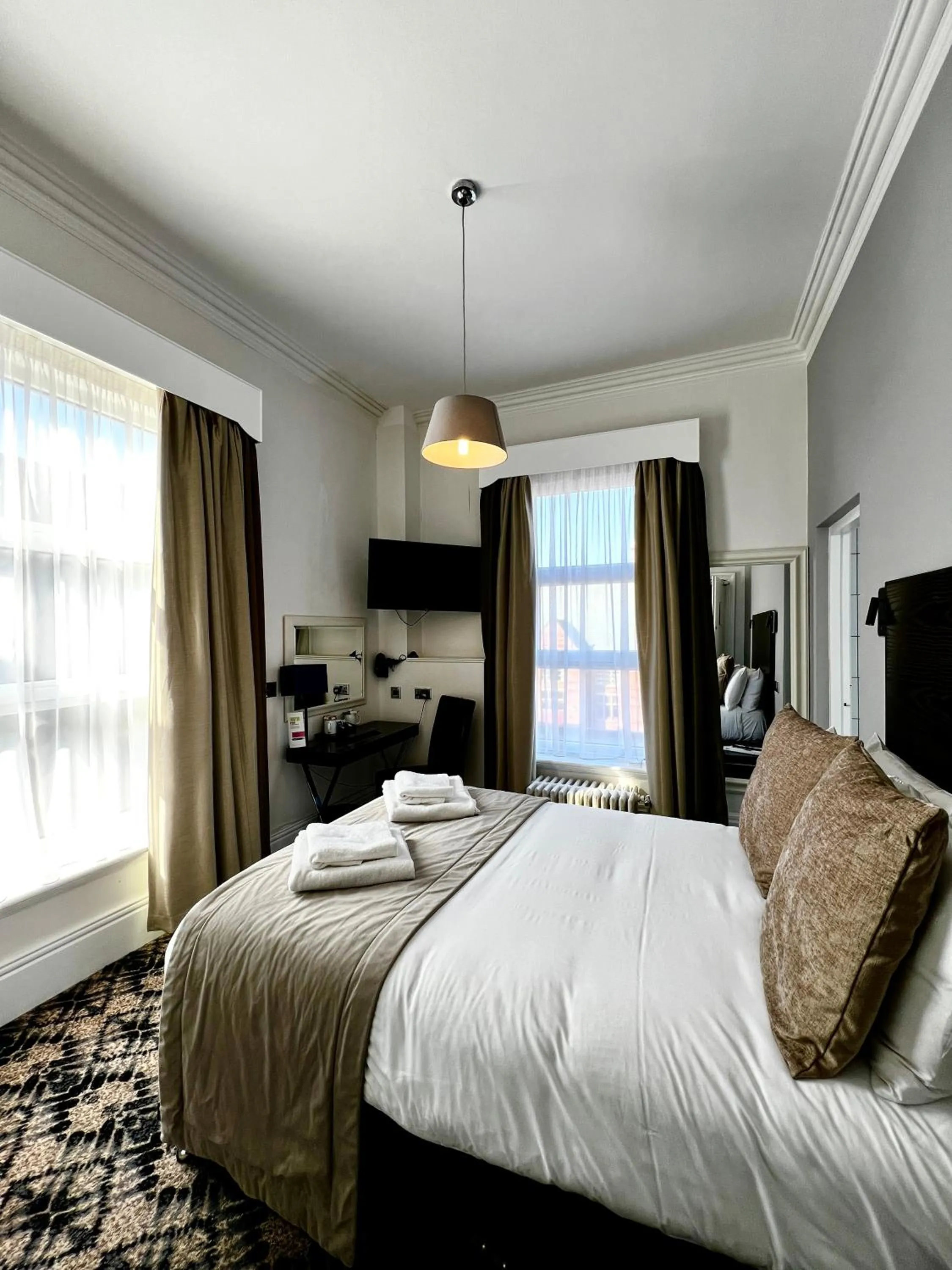 TV and multimedia, Bed in Best Western The Grand Hotel Hartlepool