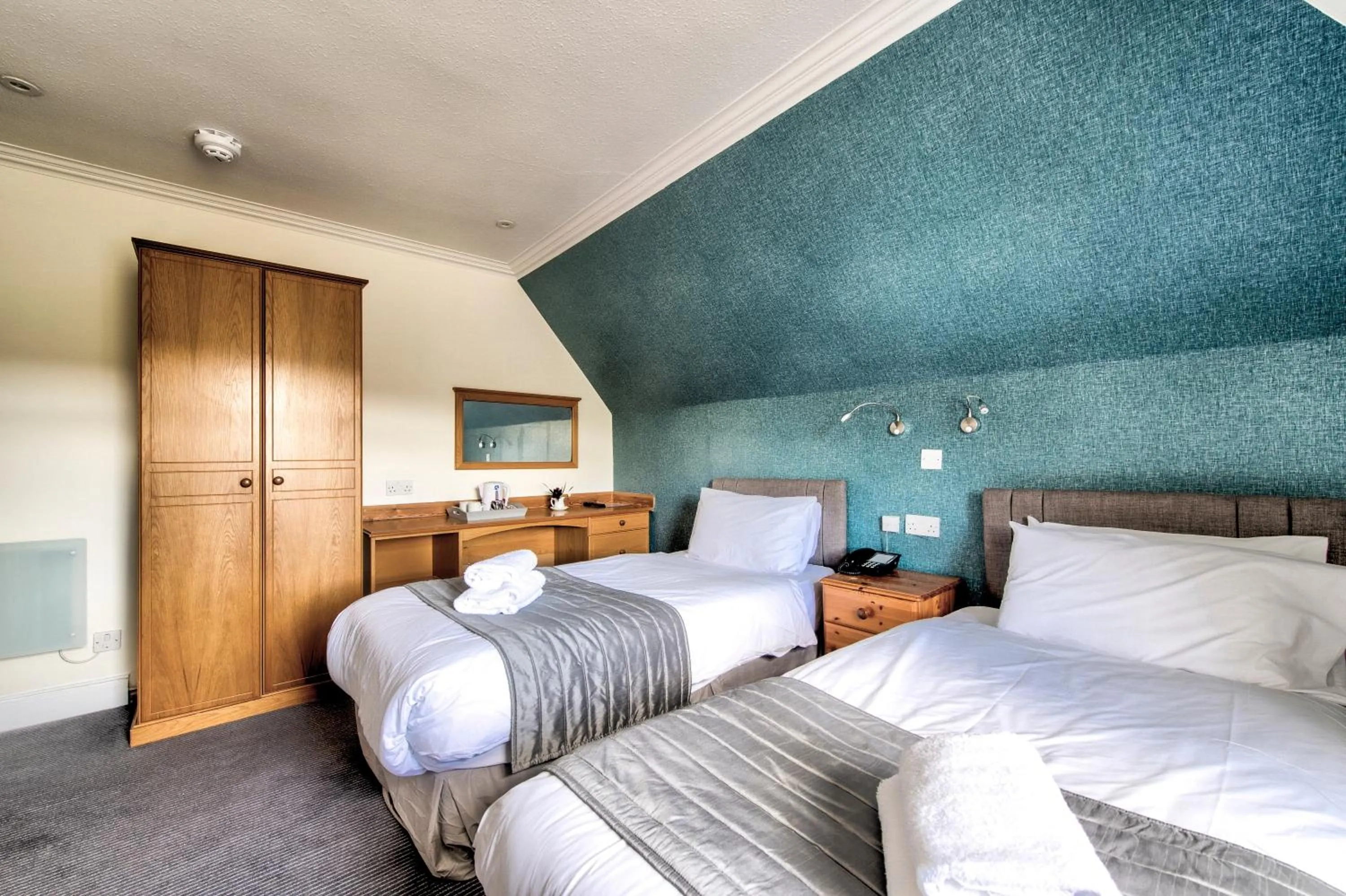 Bed in The Morar Hotel