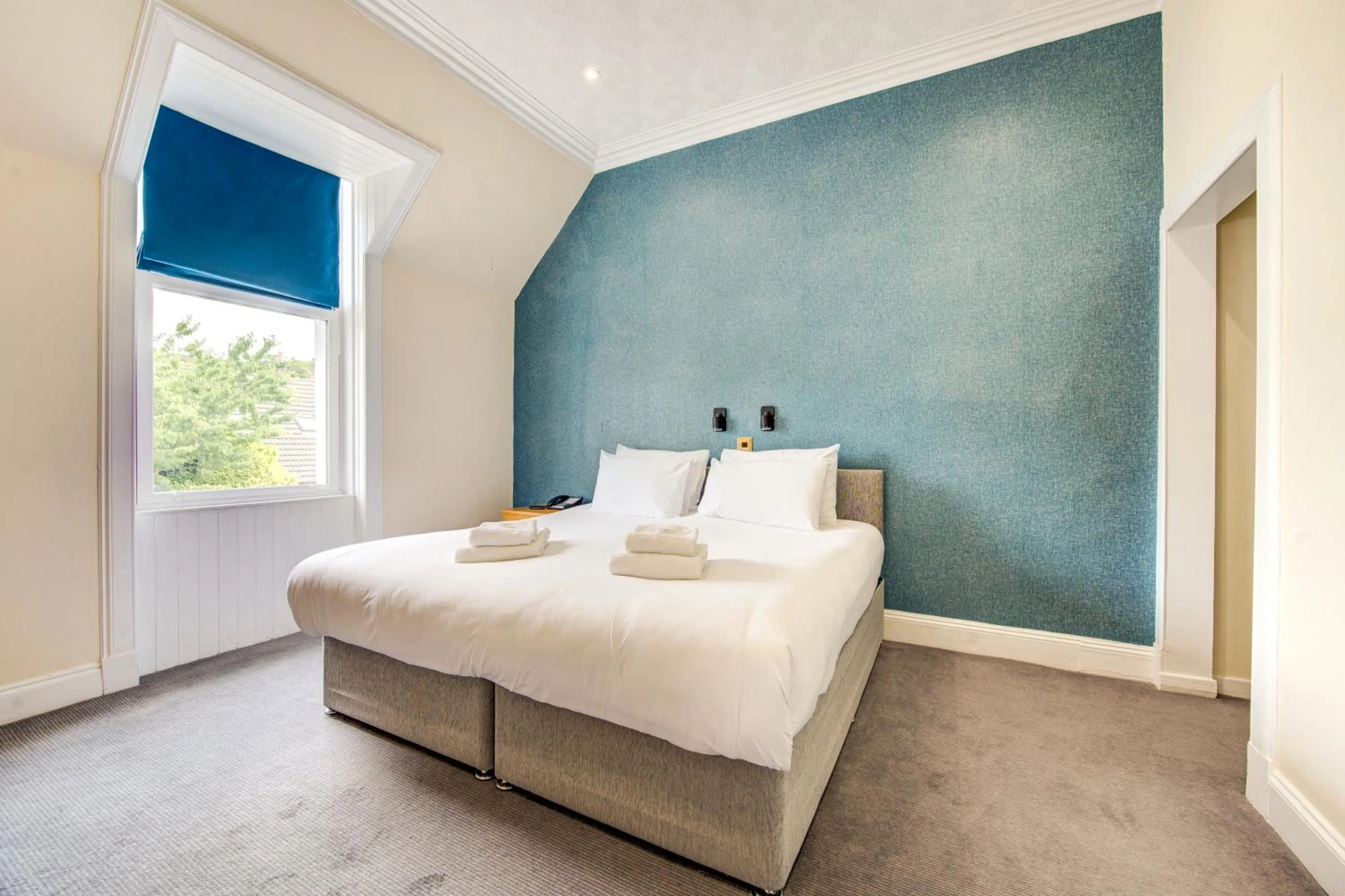 Bed in The Morar Hotel