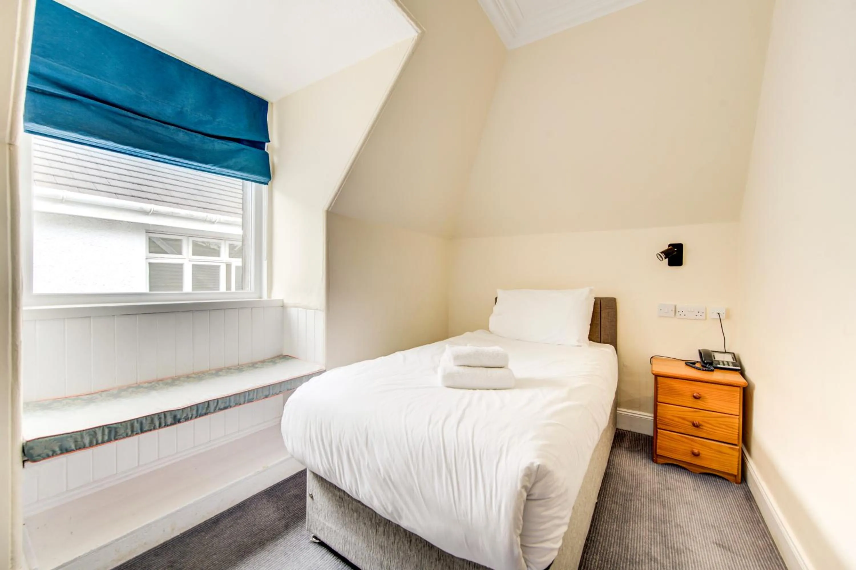 Bed in The Morar Hotel