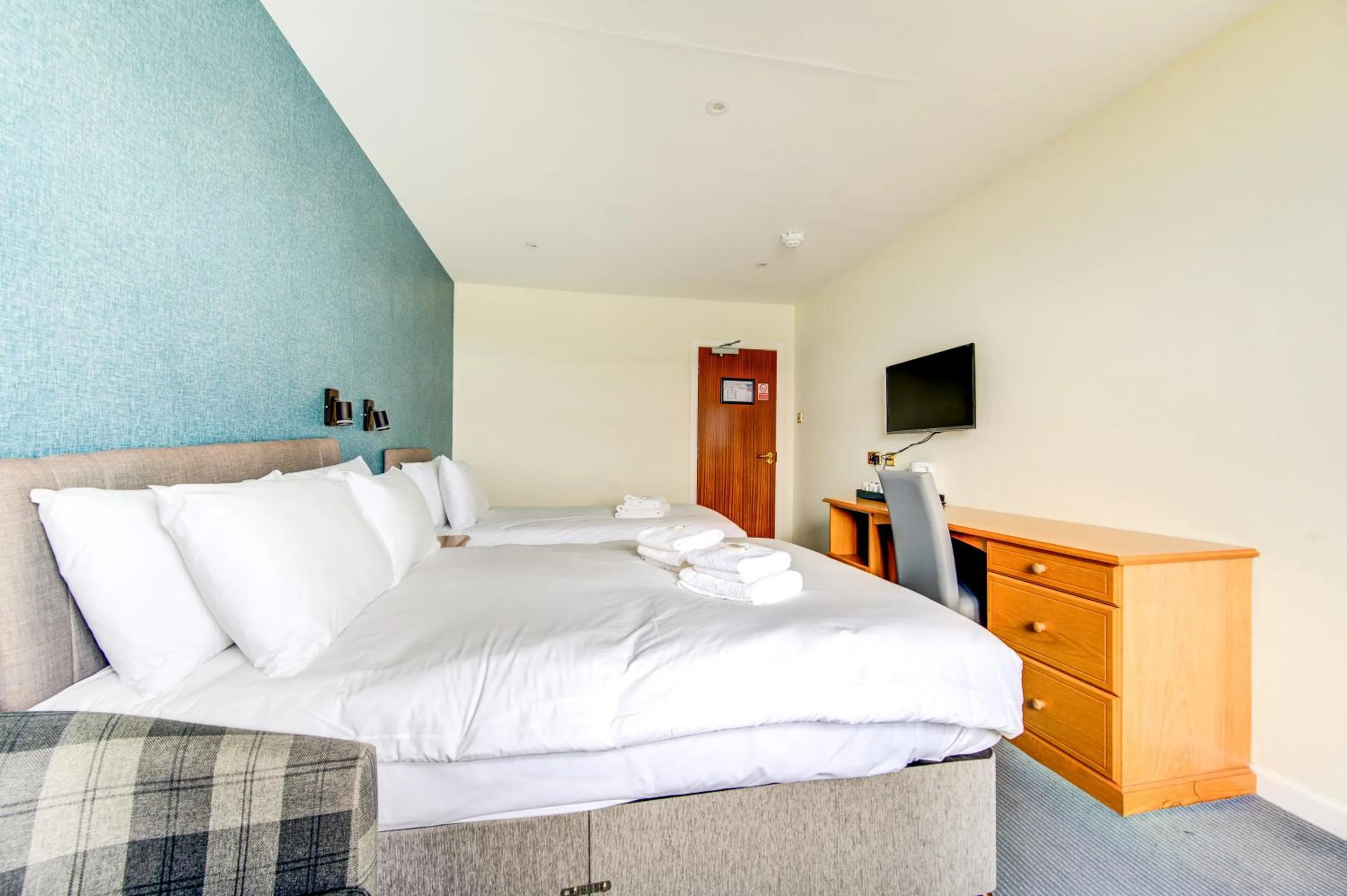 Bed in The Morar Hotel