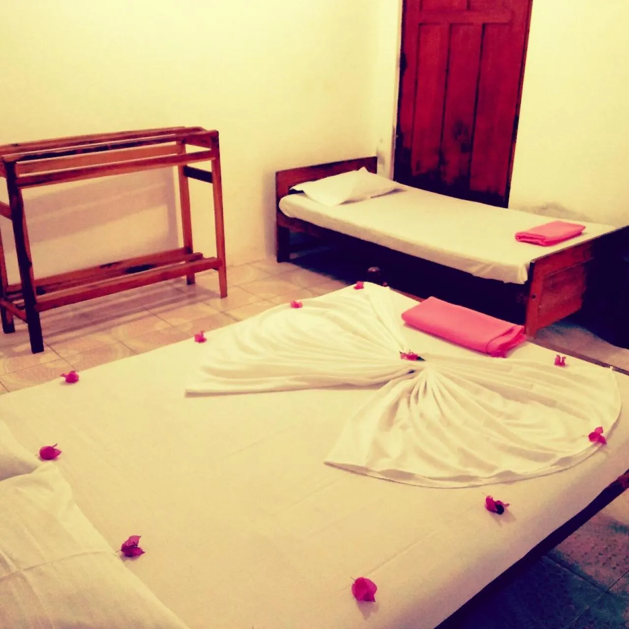 Bed in Shashini Beach Resort