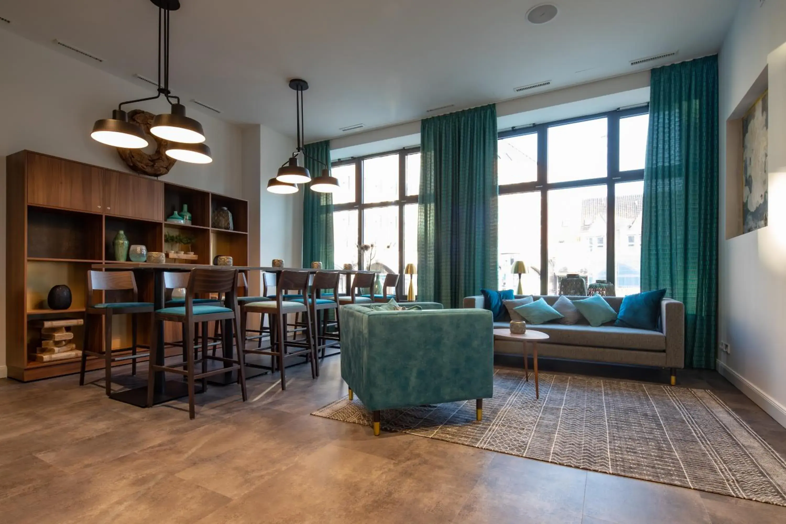 Lounge or bar in Holiday Inn - the niu, Rig Lübeck by IHG Lounge or bar in Holiday Inn - the niu, Rig Lübeck by IHG