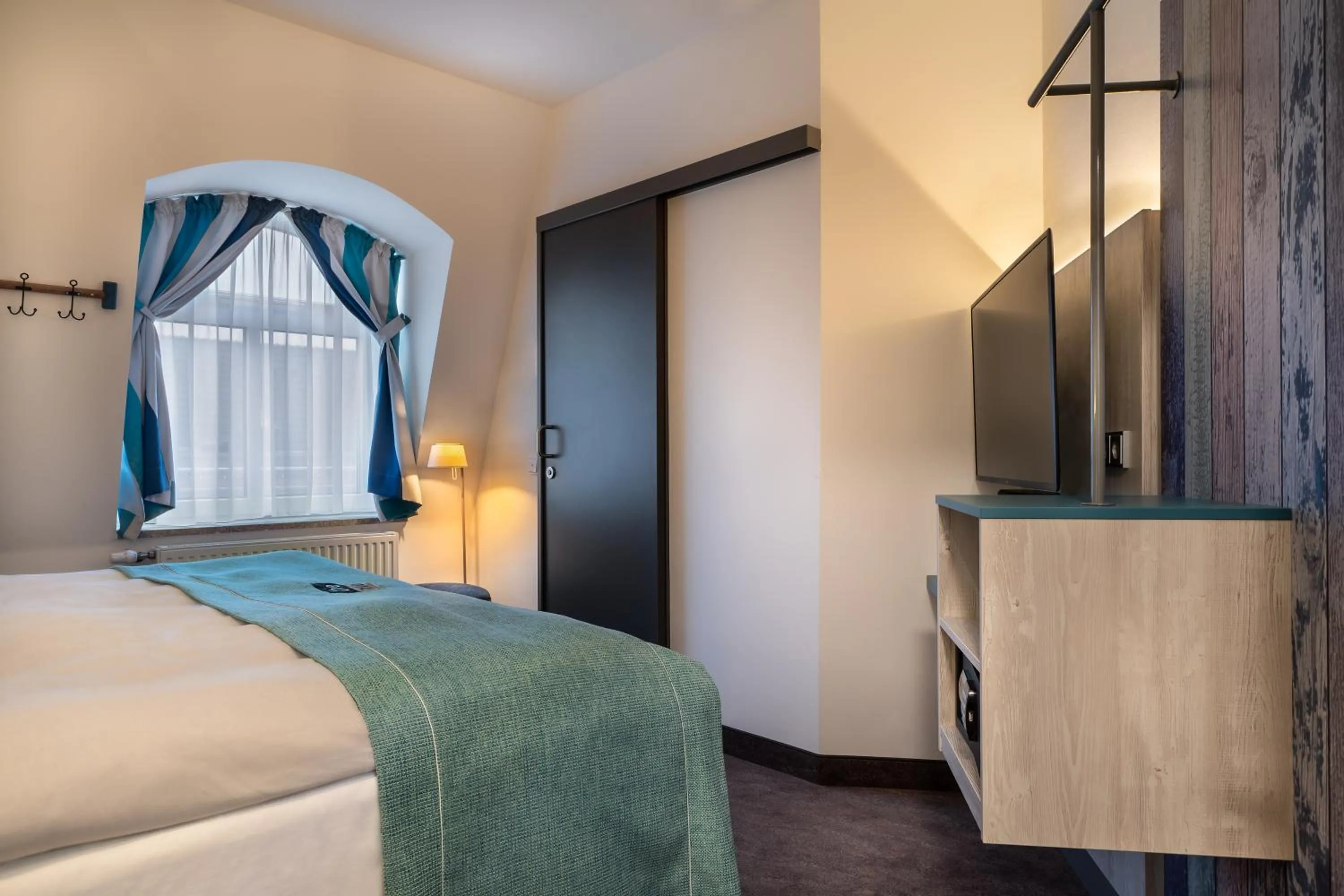 Bed in Holiday Inn - the niu, Rig Lübeck by IHG