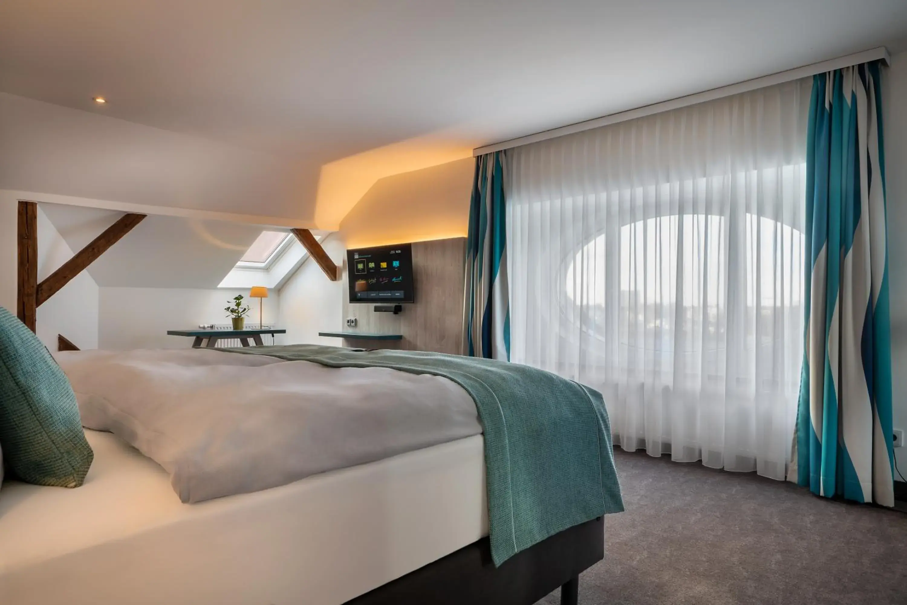 Bed in Holiday Inn - the niu, Rig Lübeck by IHG Bed in Holiday Inn - the niu, Rig Lübeck by IHG