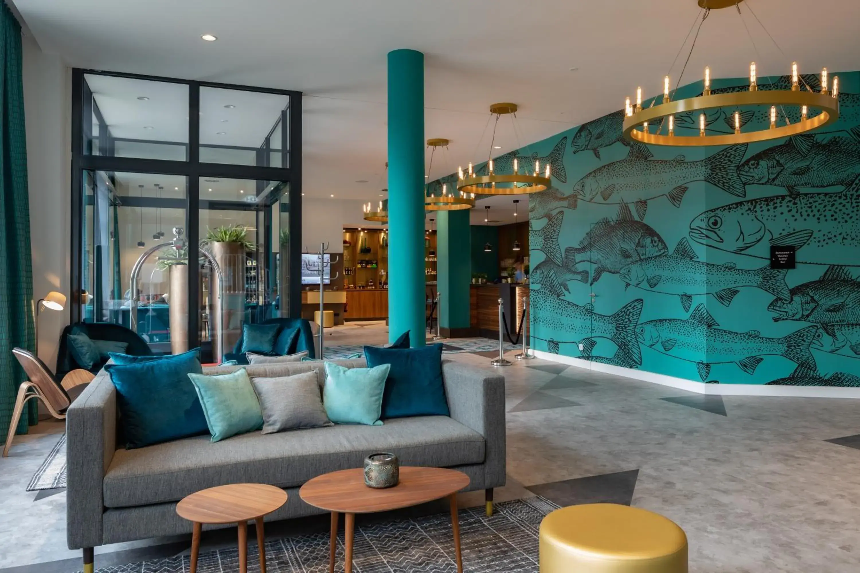 Lounge or bar in Holiday Inn - the niu, Rig Lübeck by IHG Lounge or bar in Holiday Inn - the niu, Rig Lübeck by IHG