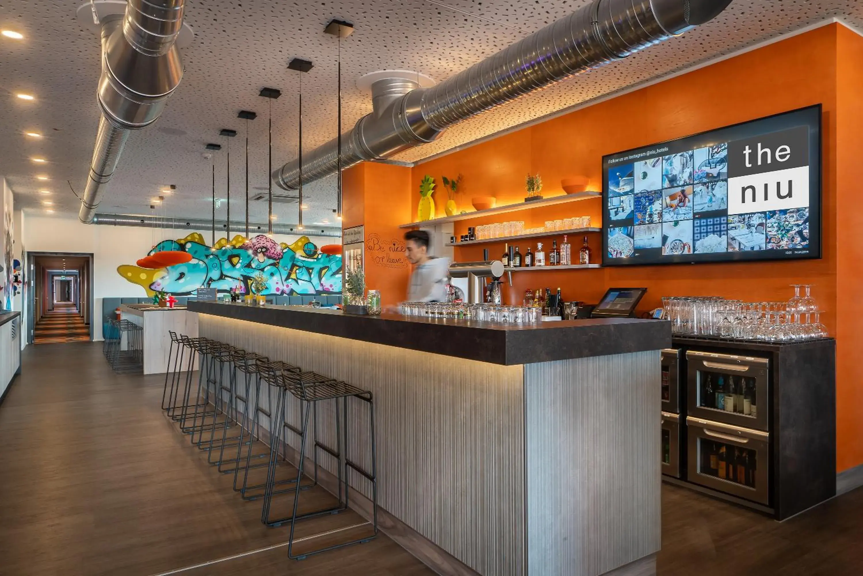Restaurant/places to eat in Holiday Inn - the niu, Hide Berlin Friedrichshain by IHG Restaurant/places to eat in Holiday Inn - the niu, Hide Berlin Friedrichshain by IHG